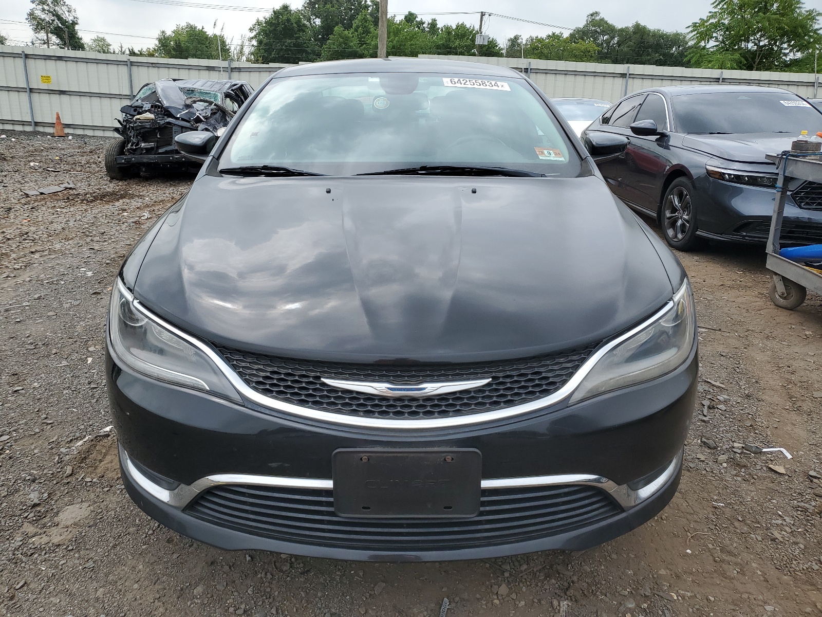 2015 Chrysler 200 Limited vin: 1C3CCCAB6FN705326