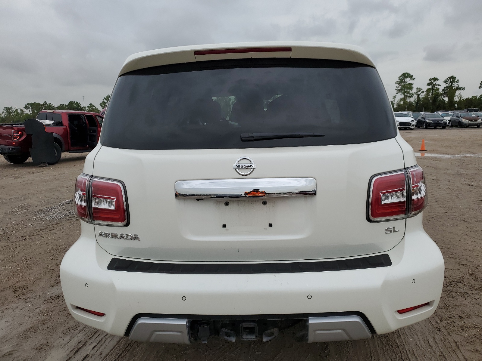 JN8AY2ND0J9055697 2018 Nissan Armada Sv