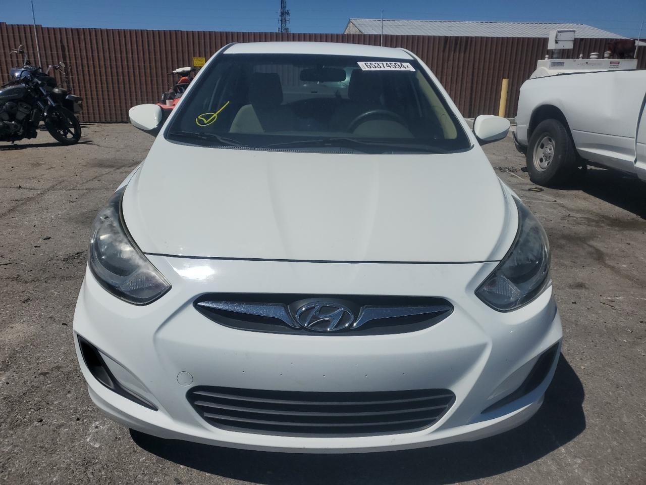 2013 Hyundai Accent - Image 5