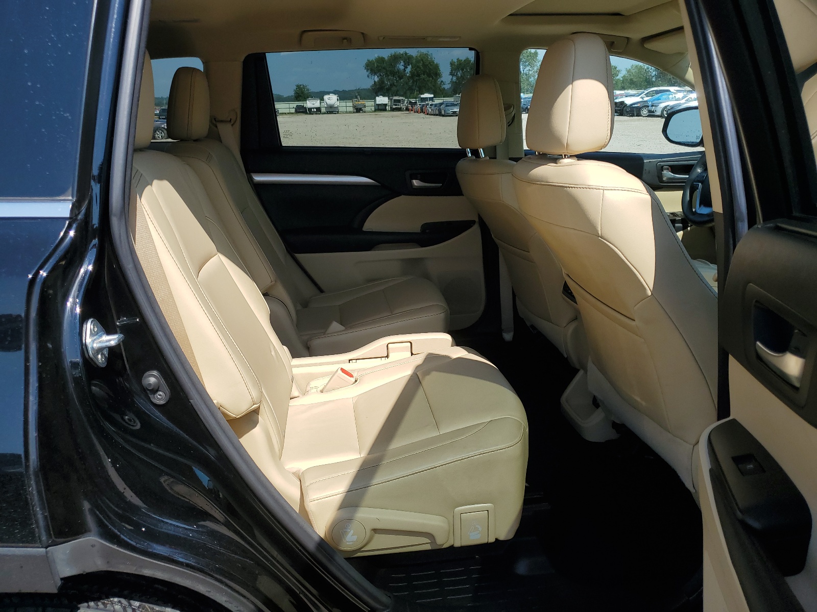 5TDKKRFH0FS115823 2015 Toyota Highlander Xle