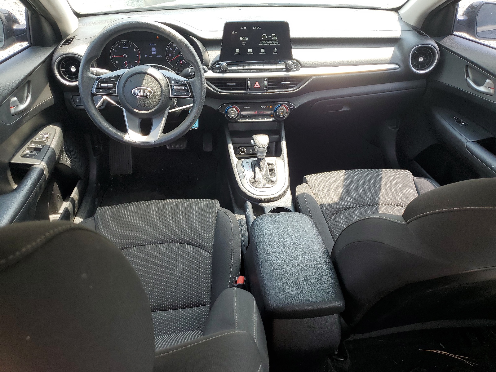 3KPF24AD2KE020435 2019 Kia Forte Fe