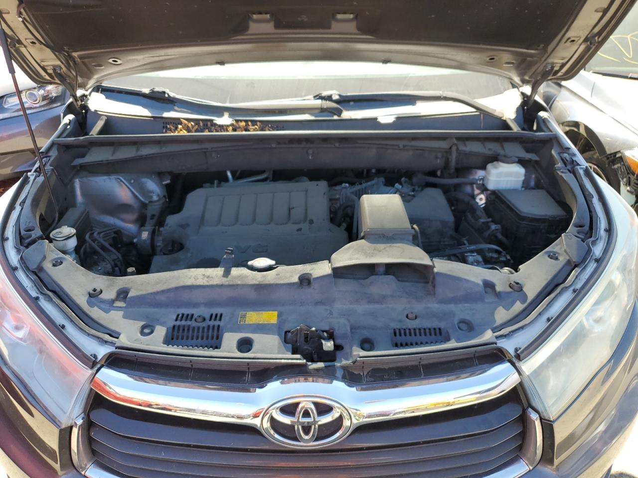 2016 Toyota Highlander Xle VIN: 5TDJKRFH8GS251811 Lot: 62956074