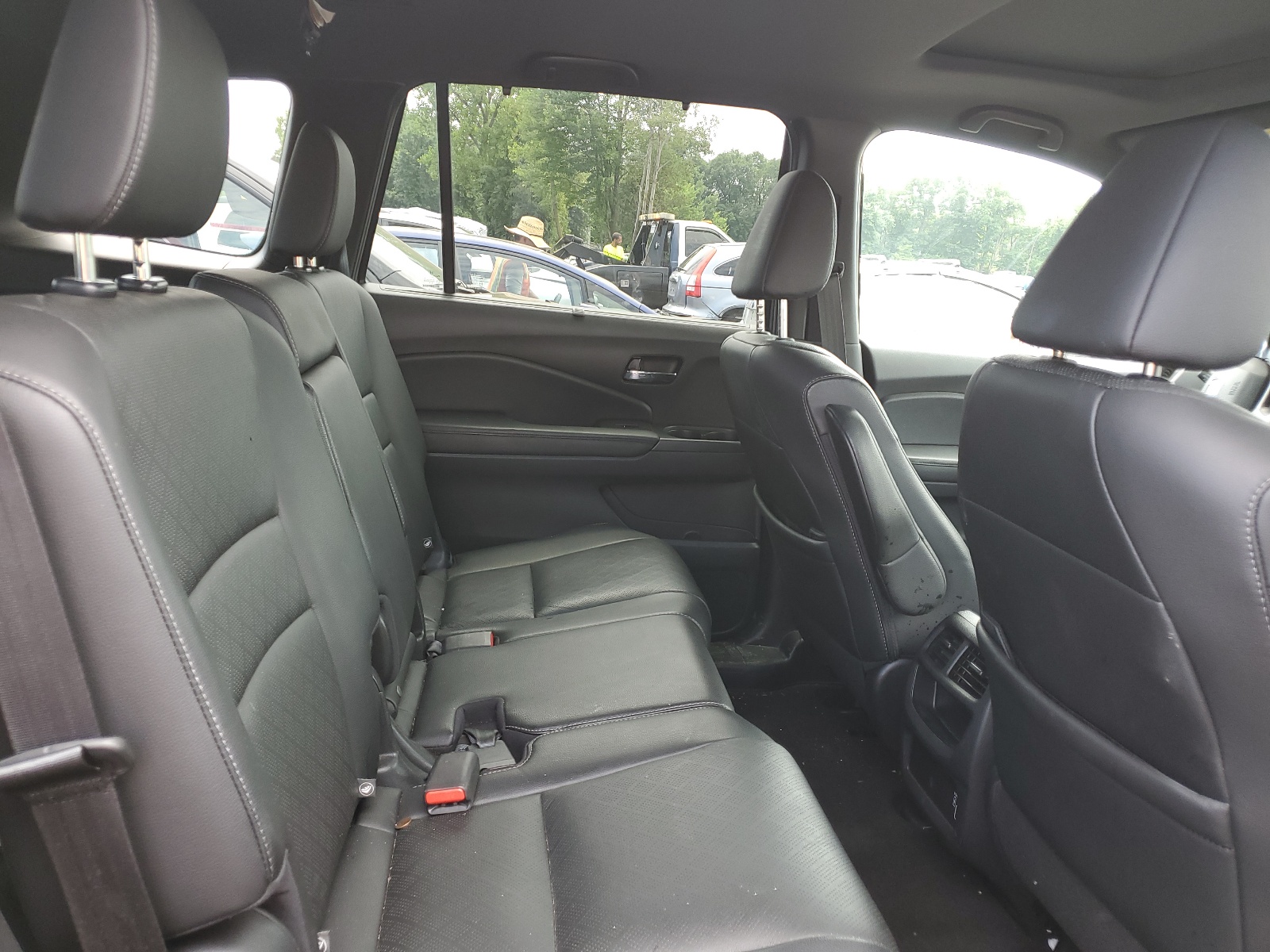 5FNYF8H51KB028880 2019 Honda Passport Exl