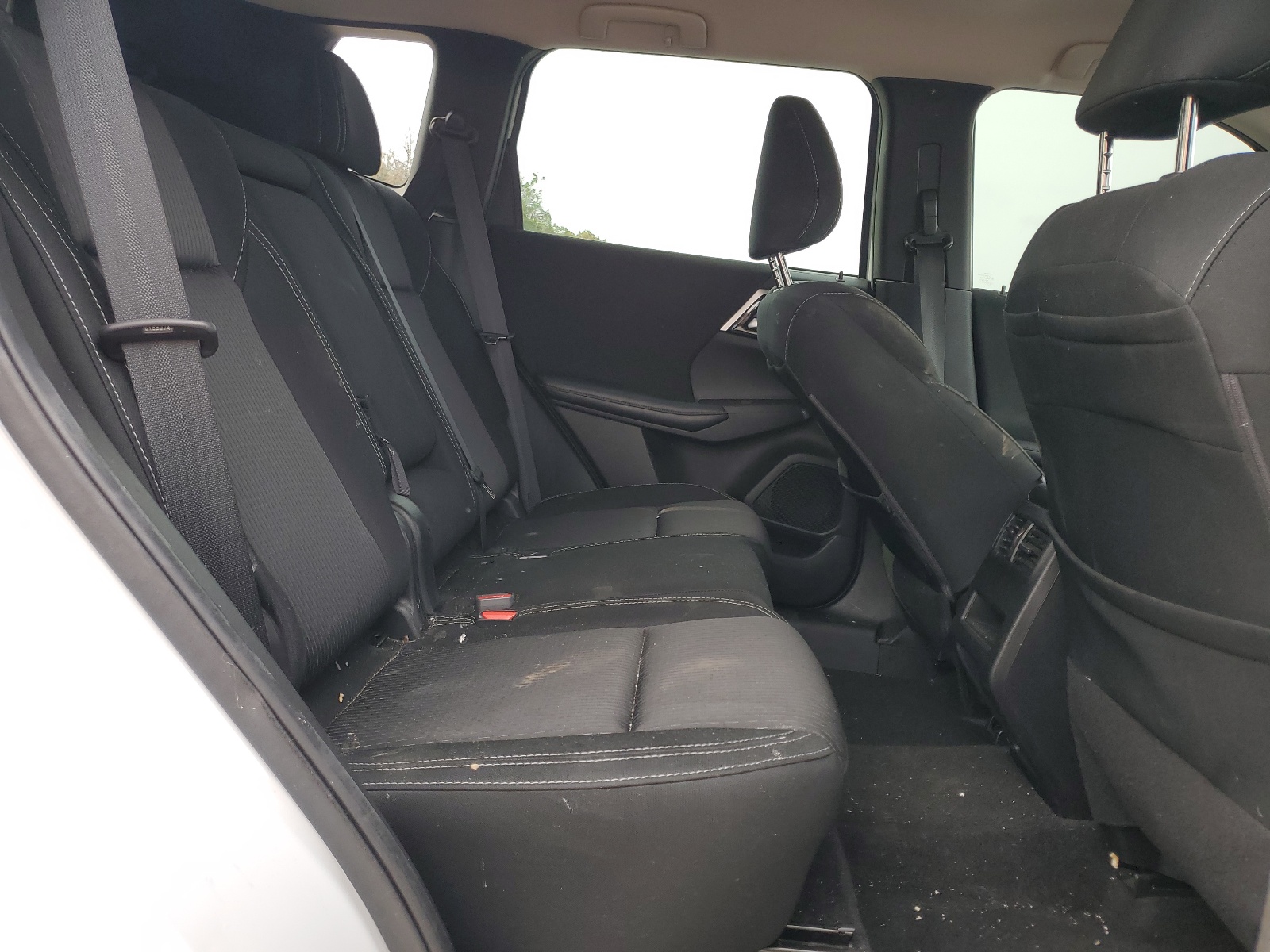 JA4J3TA87NZ027064 2022 Mitsubishi Outlander Es