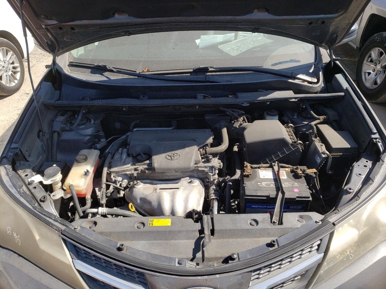 2T3ZFREV5DW019384 2013 Toyota Rav4 Le