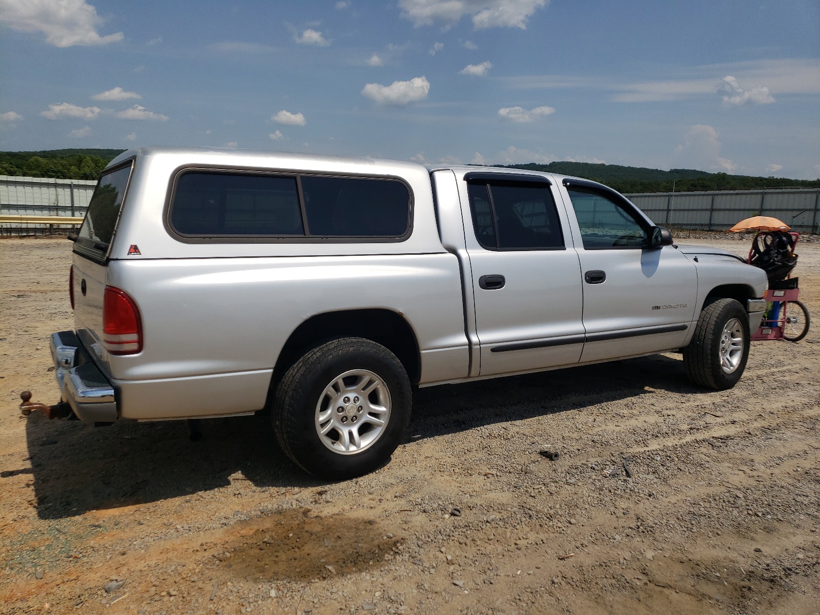 1B7HL2ANX1S324353 2001 Dodge Dakota Quad