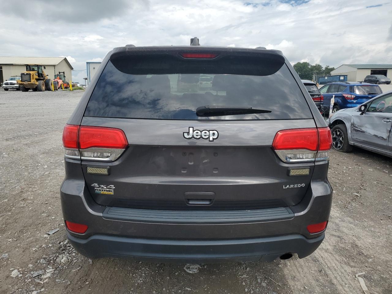 2015 Jeep Grand Cherokee Laredo VIN: 1C4RJFAGXFC798002 Lot: 63848154