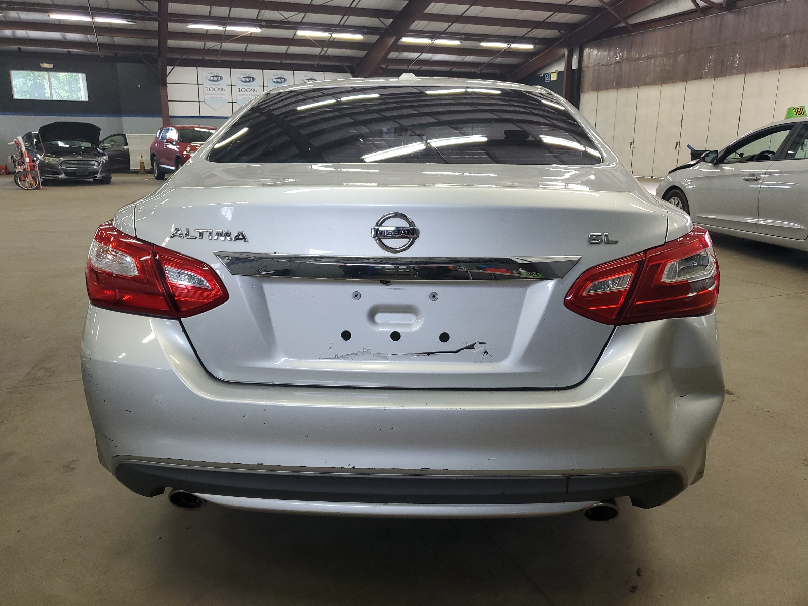 2017 Nissan Altima 2.5 vin: 1N4AL3AP8HC188985