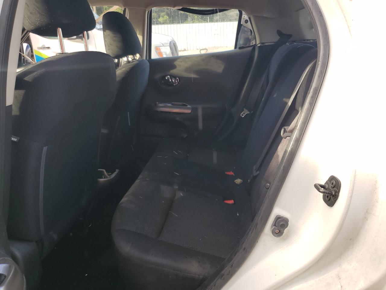 2013 Nissan Juke S VIN: JN8AF5MR2DT210763 Lot: 63308164