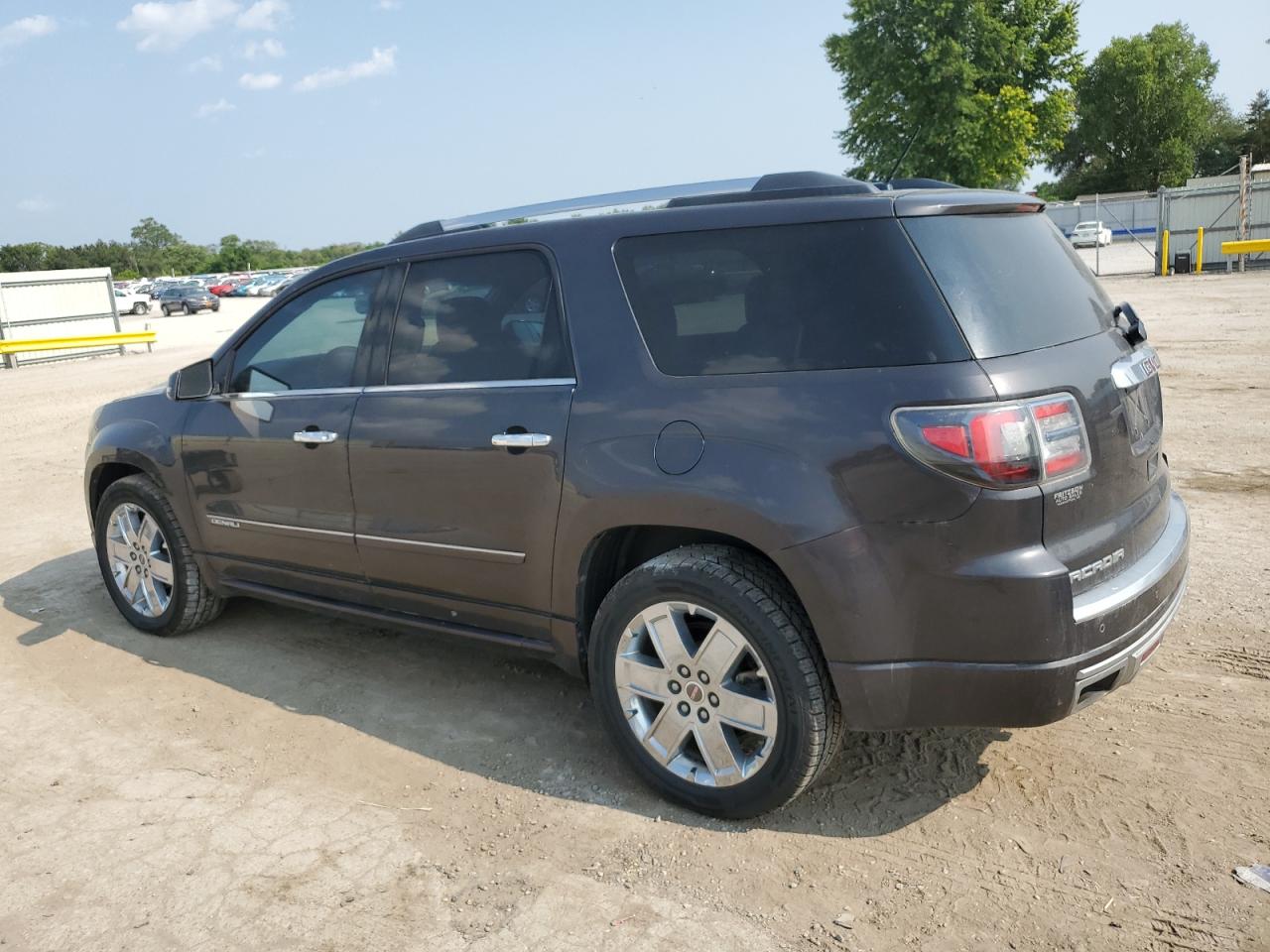2013 GMC Acadia - Image 2