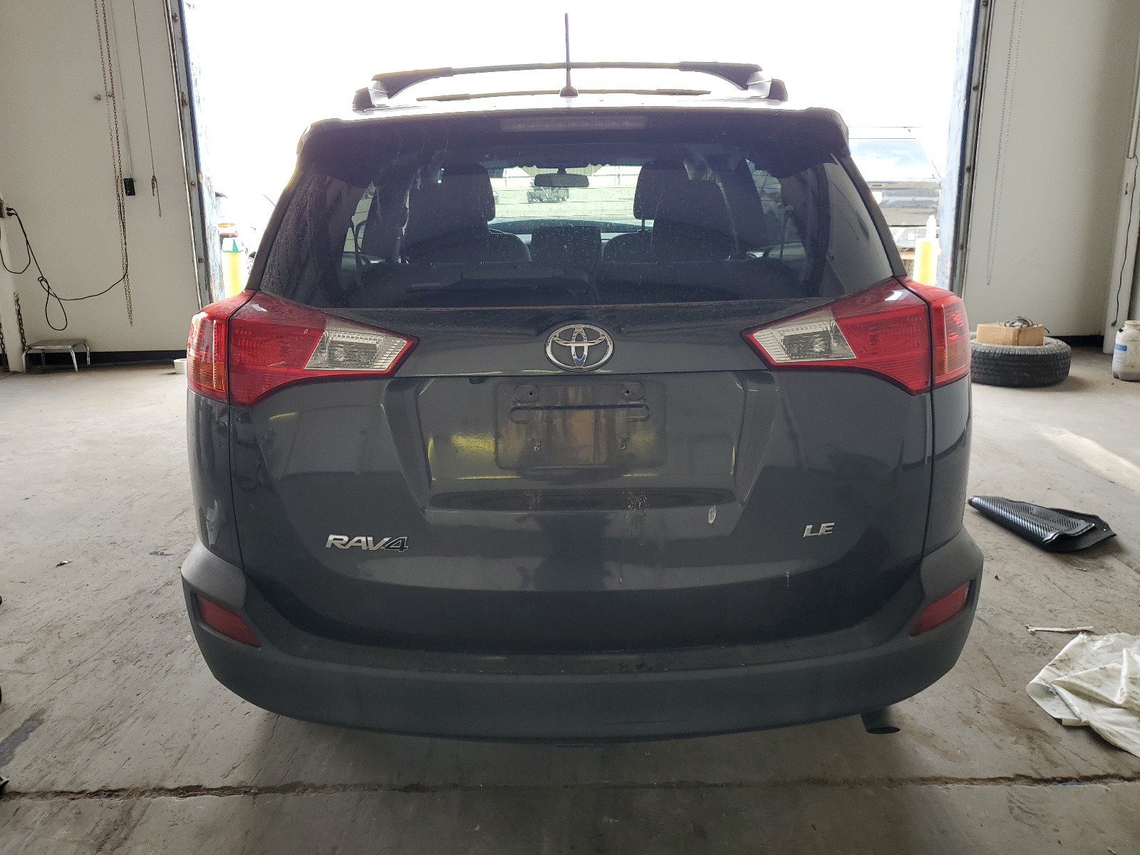 2T3ZFREV2DW011923 2013 Toyota Rav4 Le