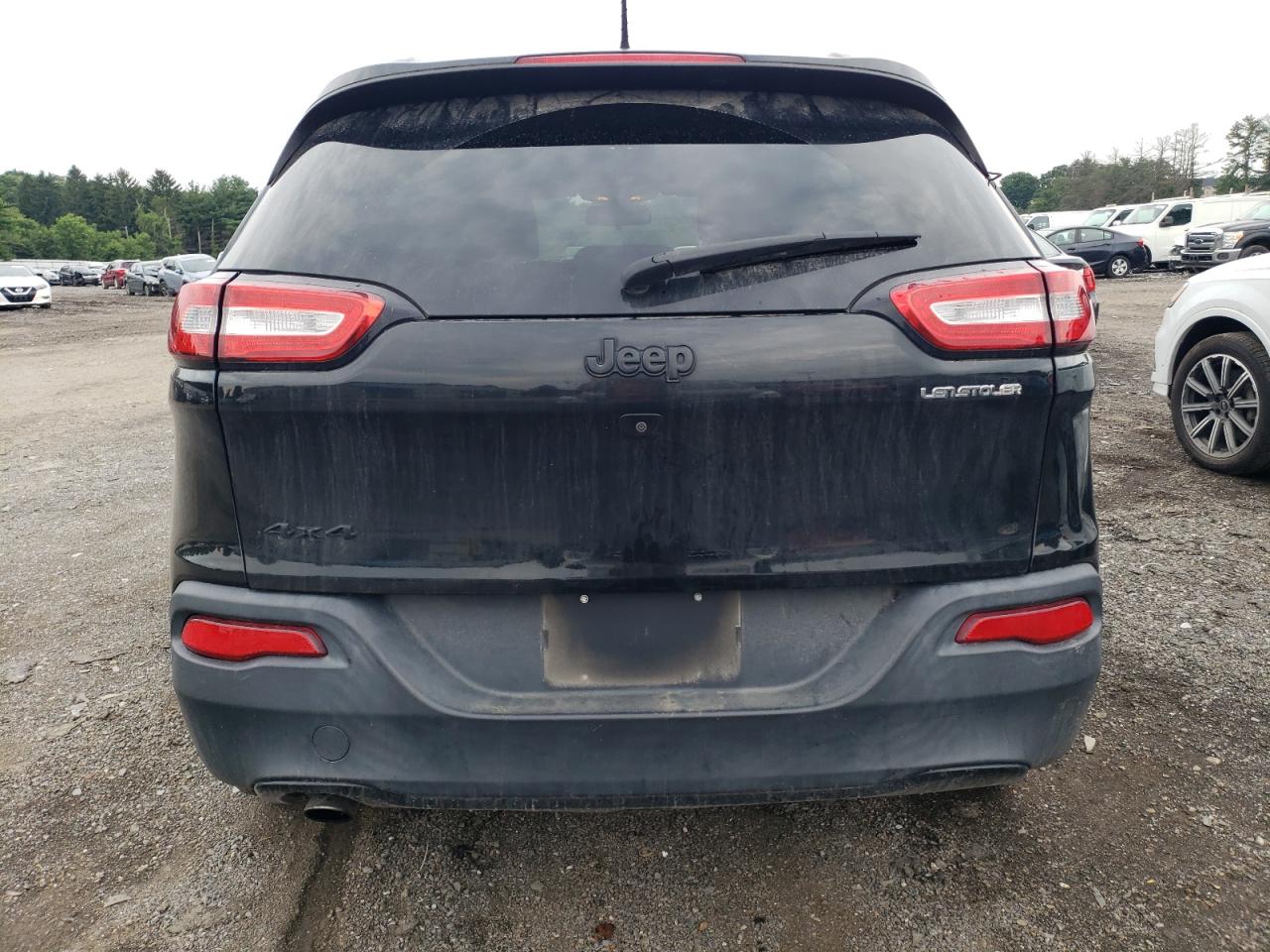 2016 Jeep Cherokee Latitude VIN: 1C4PJMCB0GW152884 Lot: 63683034