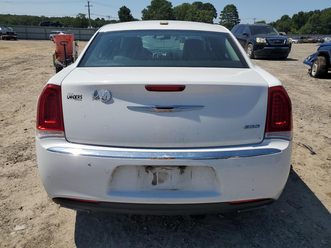 2015 Chrysler 300 Limited VIN: 2C3CCAAG1FH749243 Lot: 63532684