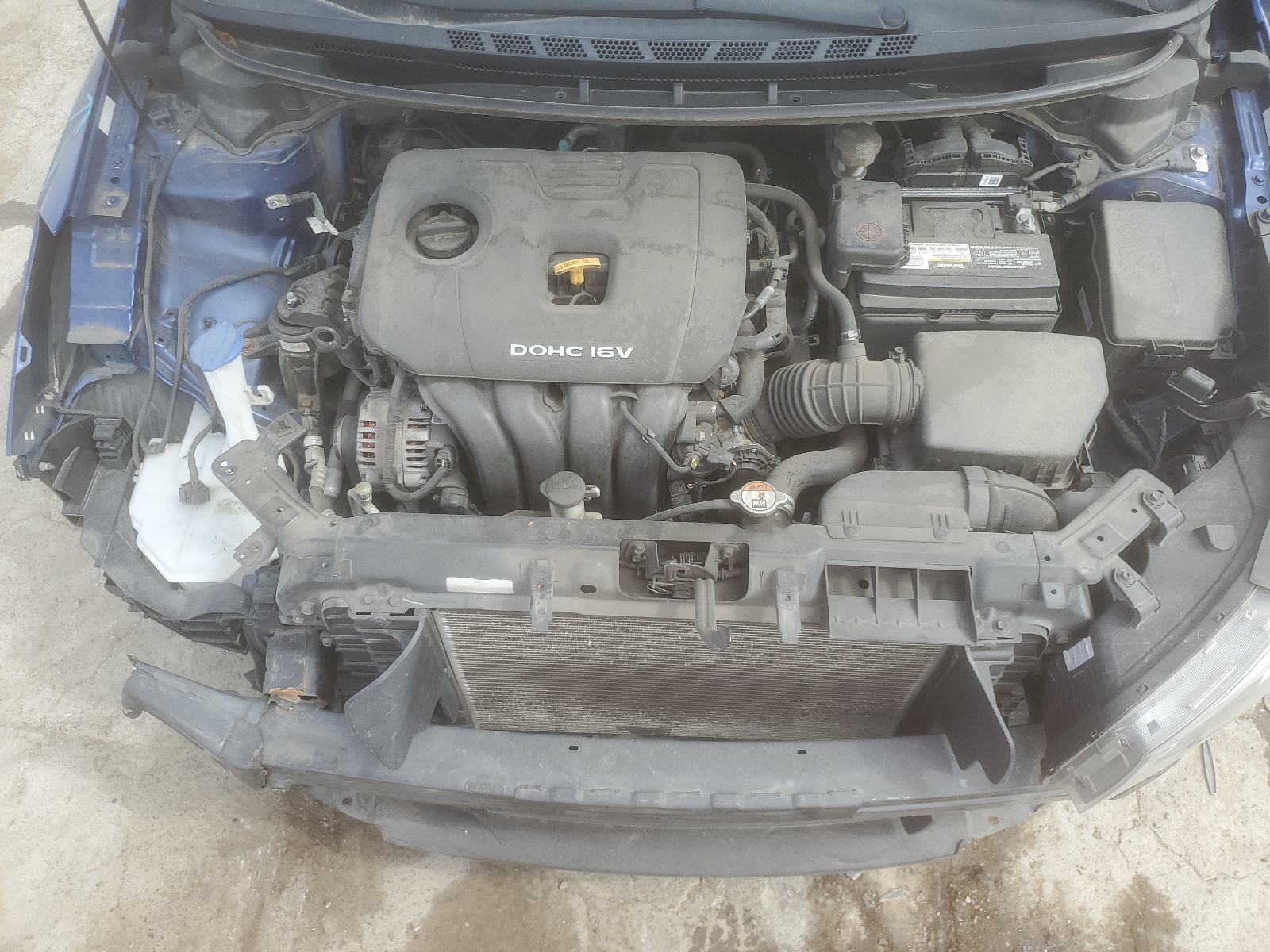 3KPFK4A74HE110687 2017 Kia Forte Lx