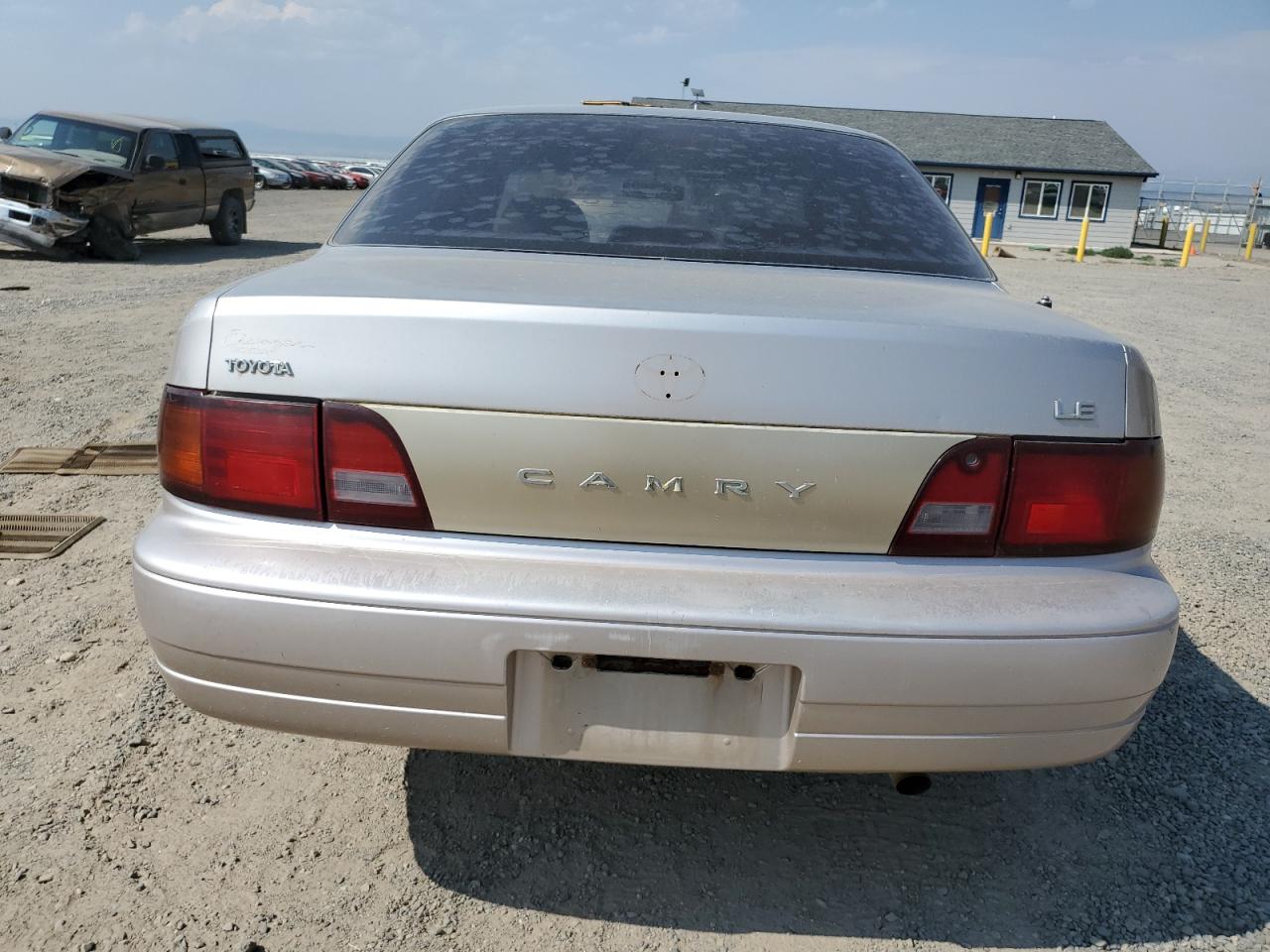 1995 Toyota Camry Le VIN: JT2SK12E0S0331464 Lot: 64194384