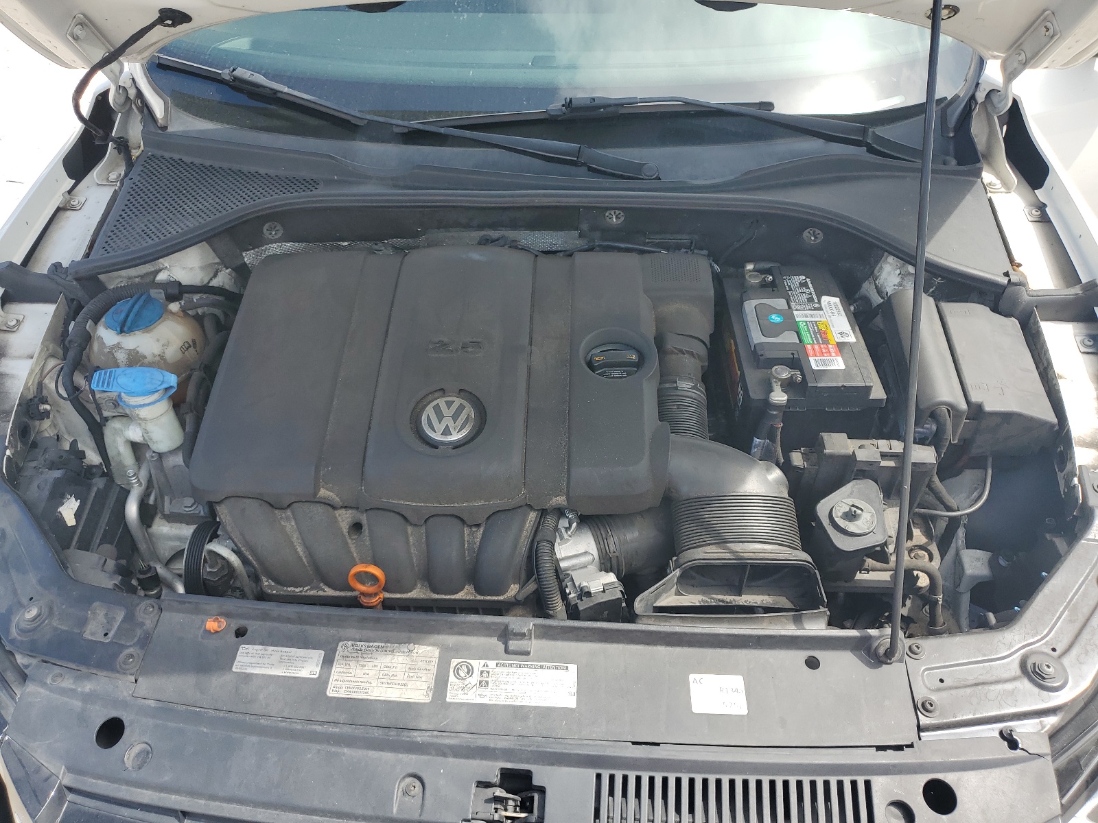 1VWBH7A39CC026986 2012 Volkswagen Passat Se