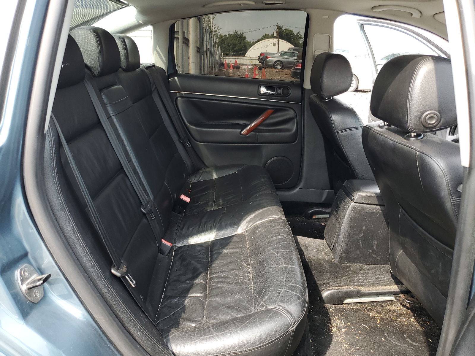 WVWUK63B54P103858 2004 Volkswagen Passat W8 4Motion