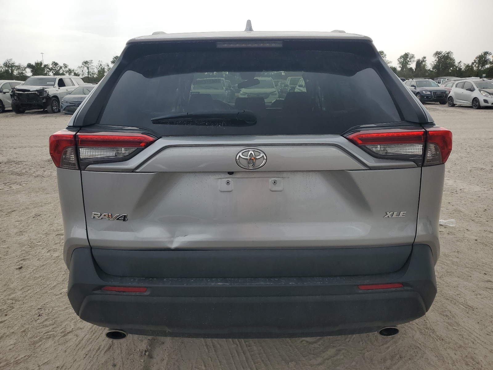 2T3W1RFVXLC053546 2020 Toyota Rav4 Xle