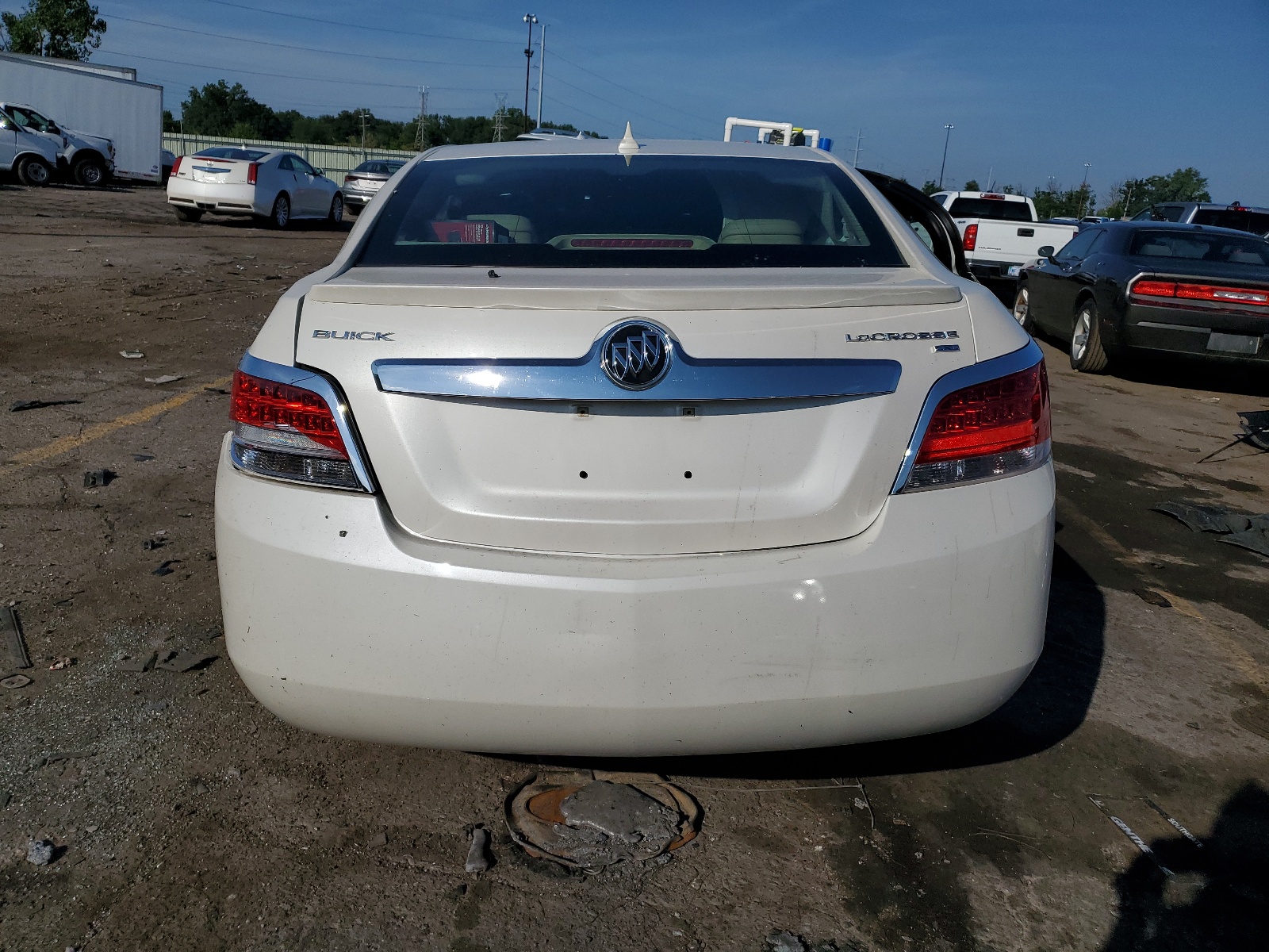 1G4GC5EDXBF266085 2011 Buick Lacrosse Cxl