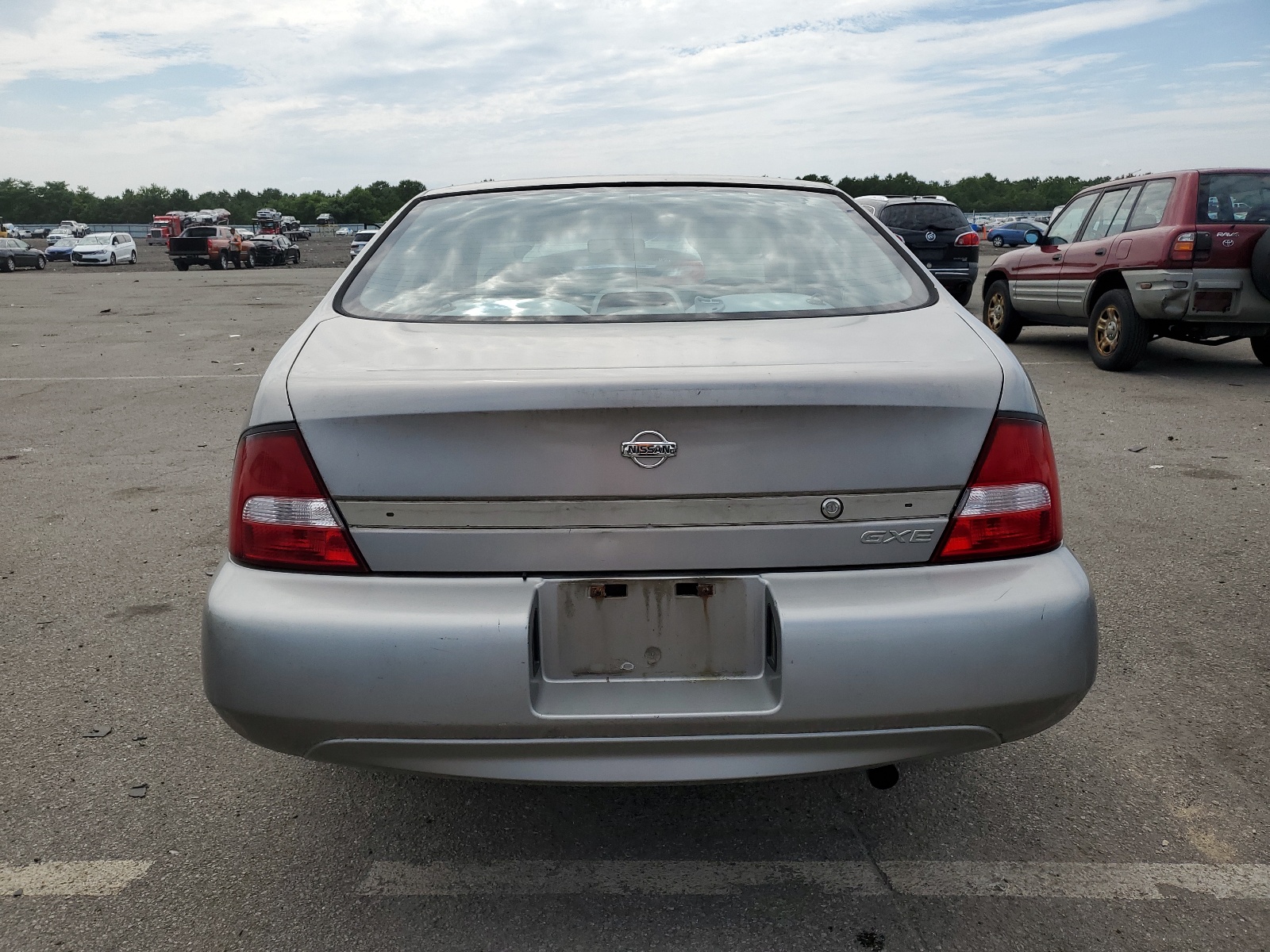 1N4DL01D0YC229112 2000 Nissan Altima Xe
