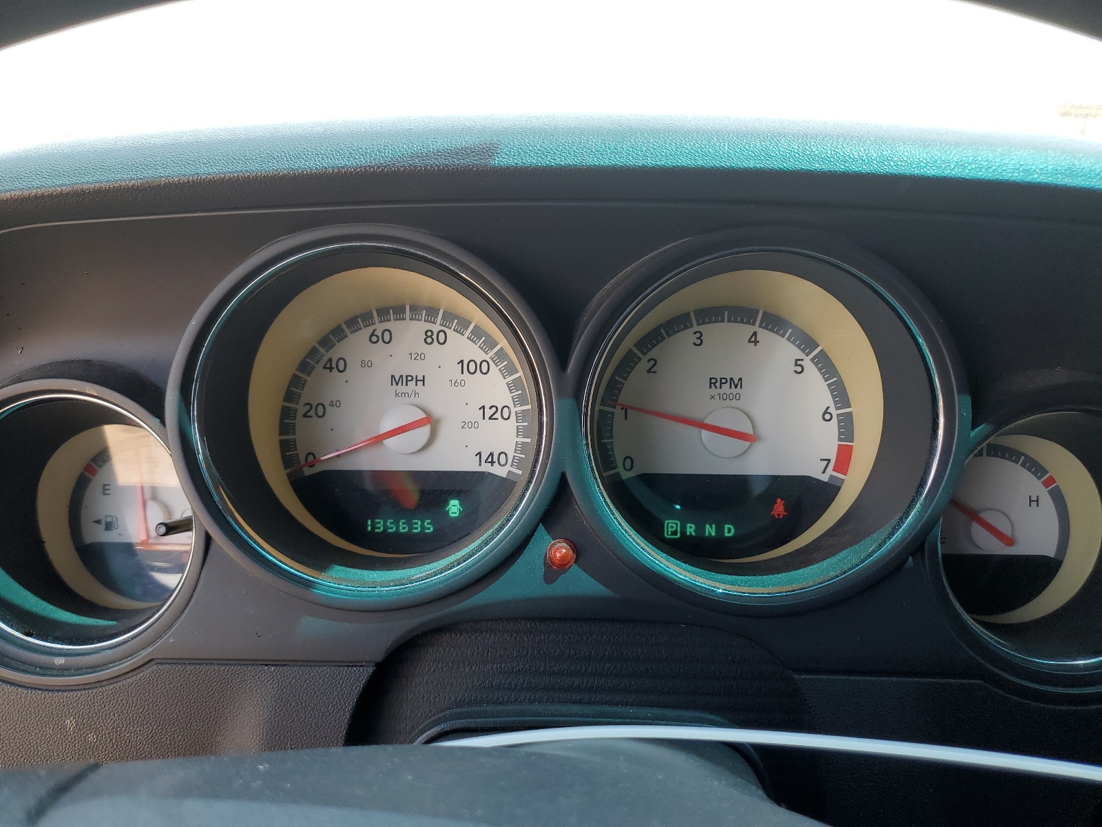 2B3CJ4DV3AH139240 2010 Dodge Challenger Se