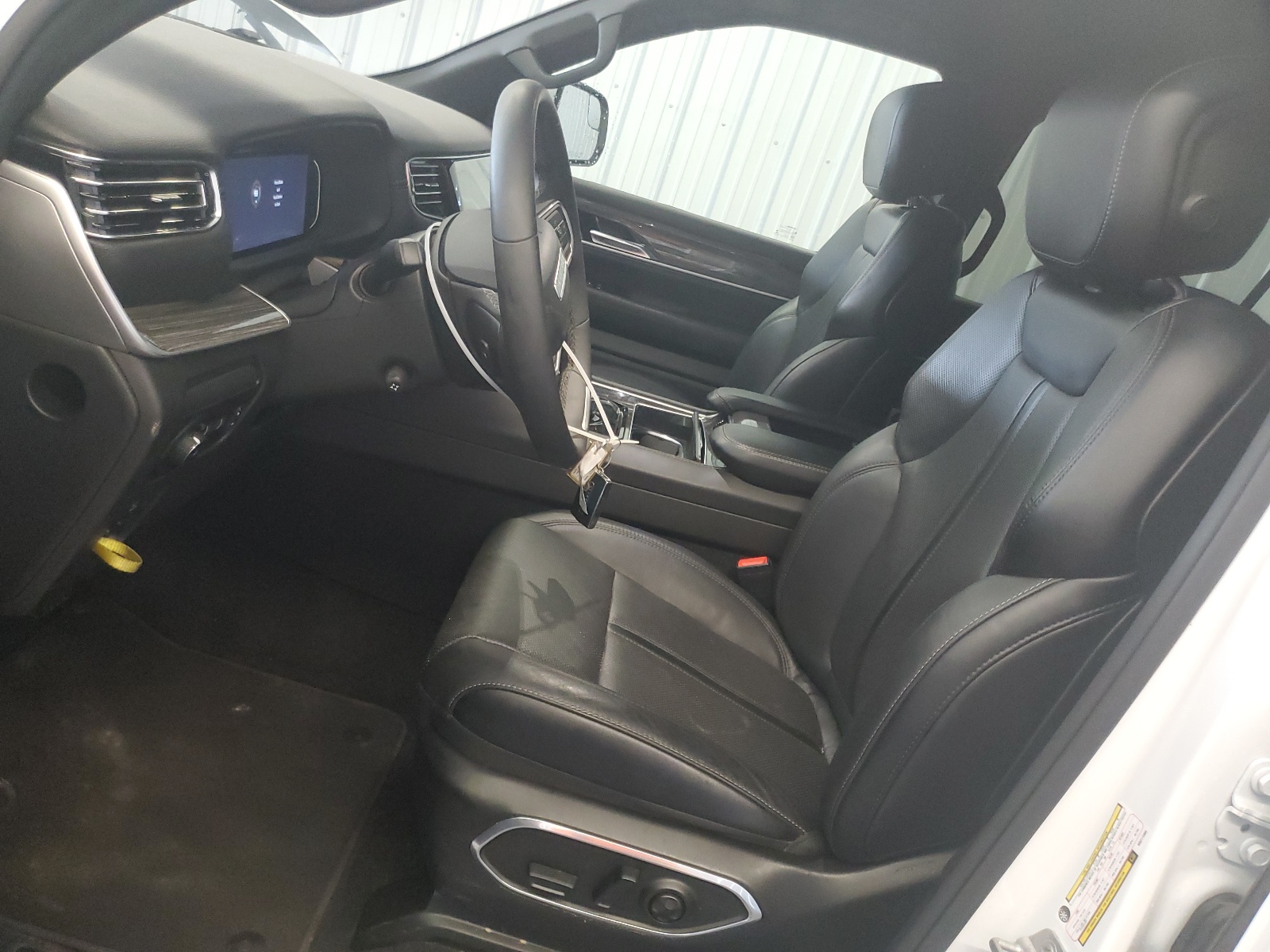 1C4SJVBT1NS211360 2022 Jeep Wagoneer Series Ii