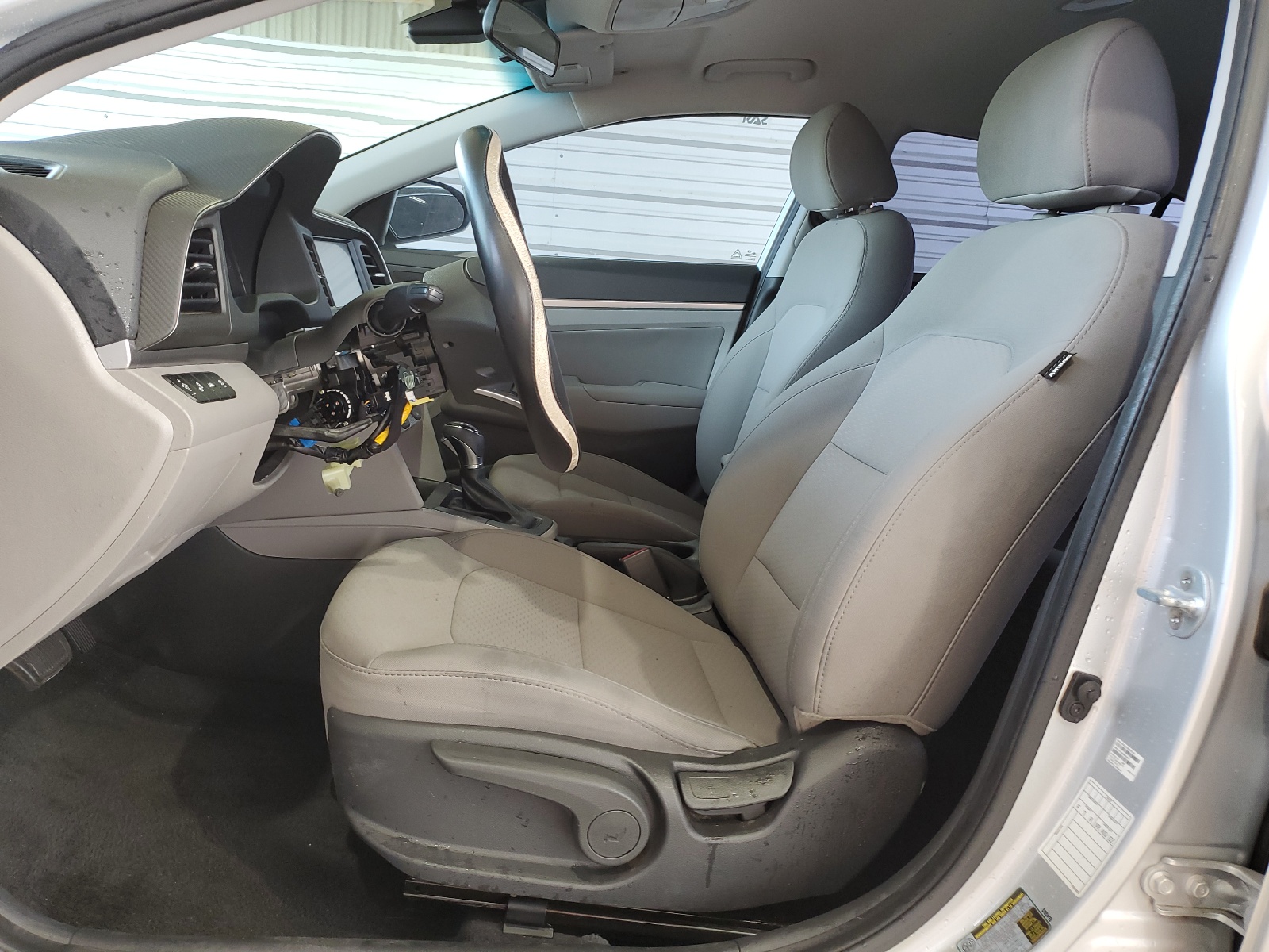 2019 Hyundai Elantra Sel vin: 5NPD84LF5KH467132