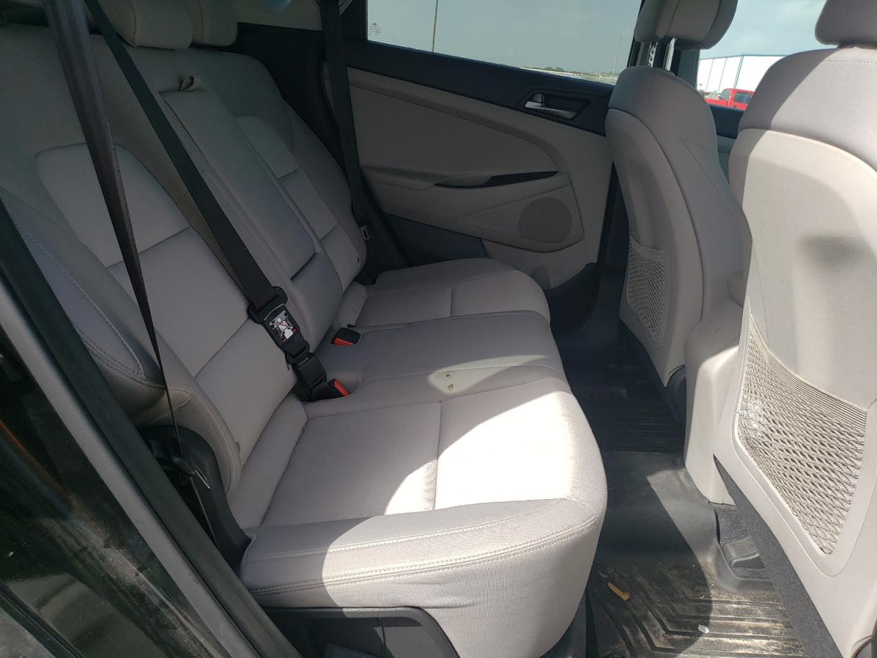 2017 Hyundai Tucson Se VIN: KM8J23A40HU383584 Lot: 64657354