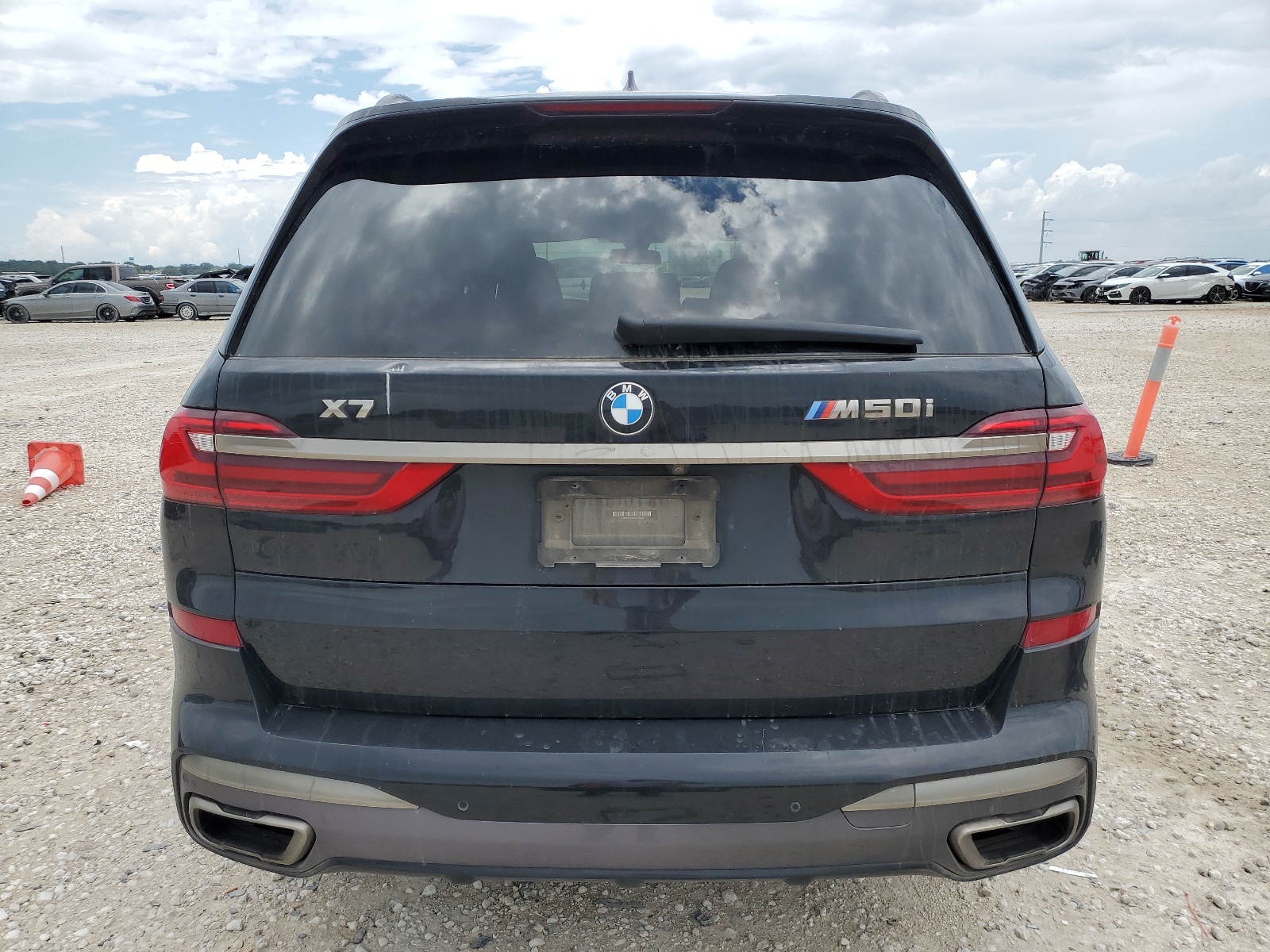 5UXCX6C02M9G39488 2021 BMW X7 M50I