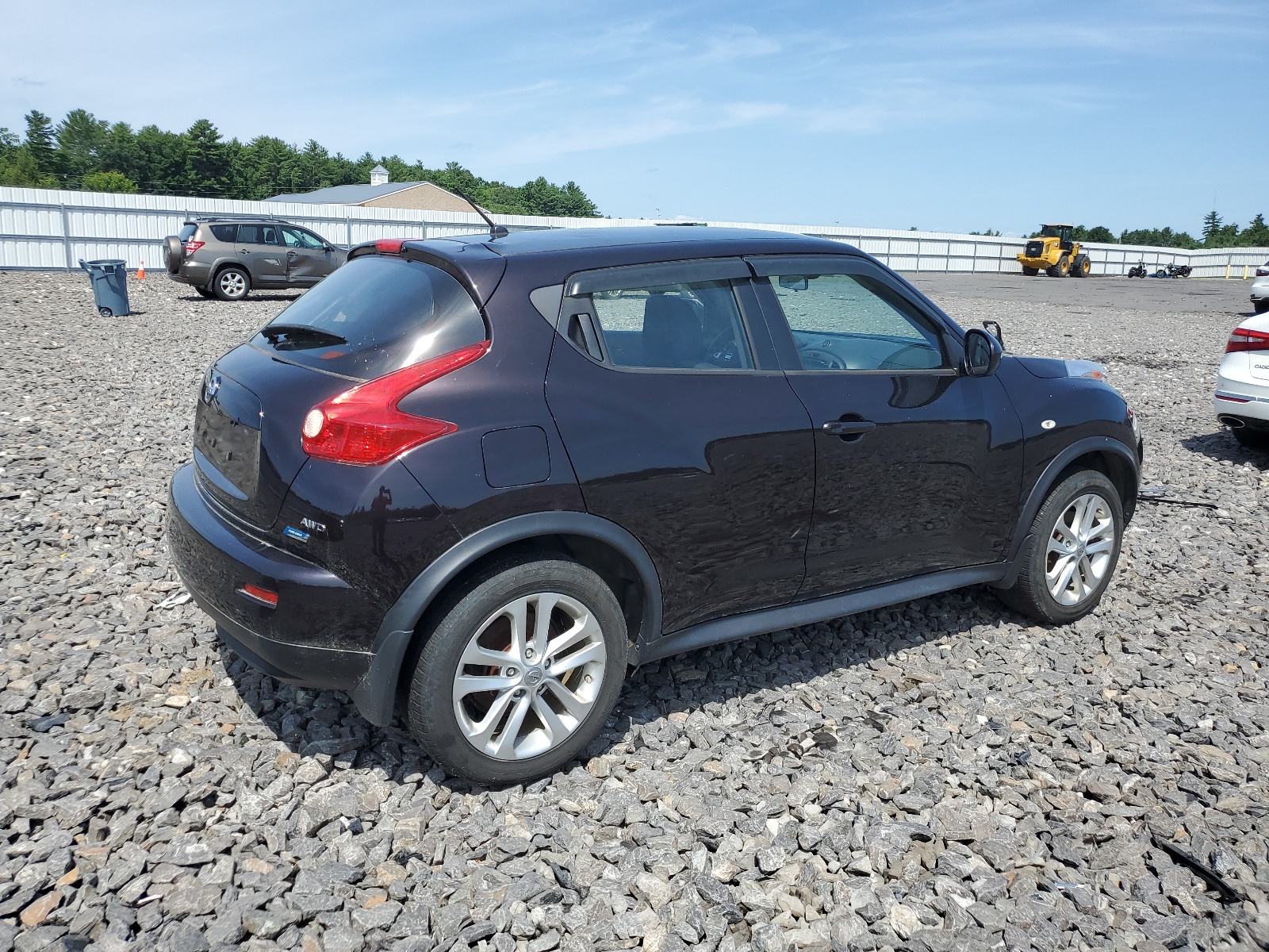 2014 Nissan Juke S vin: JN8AF5MV1ET482171