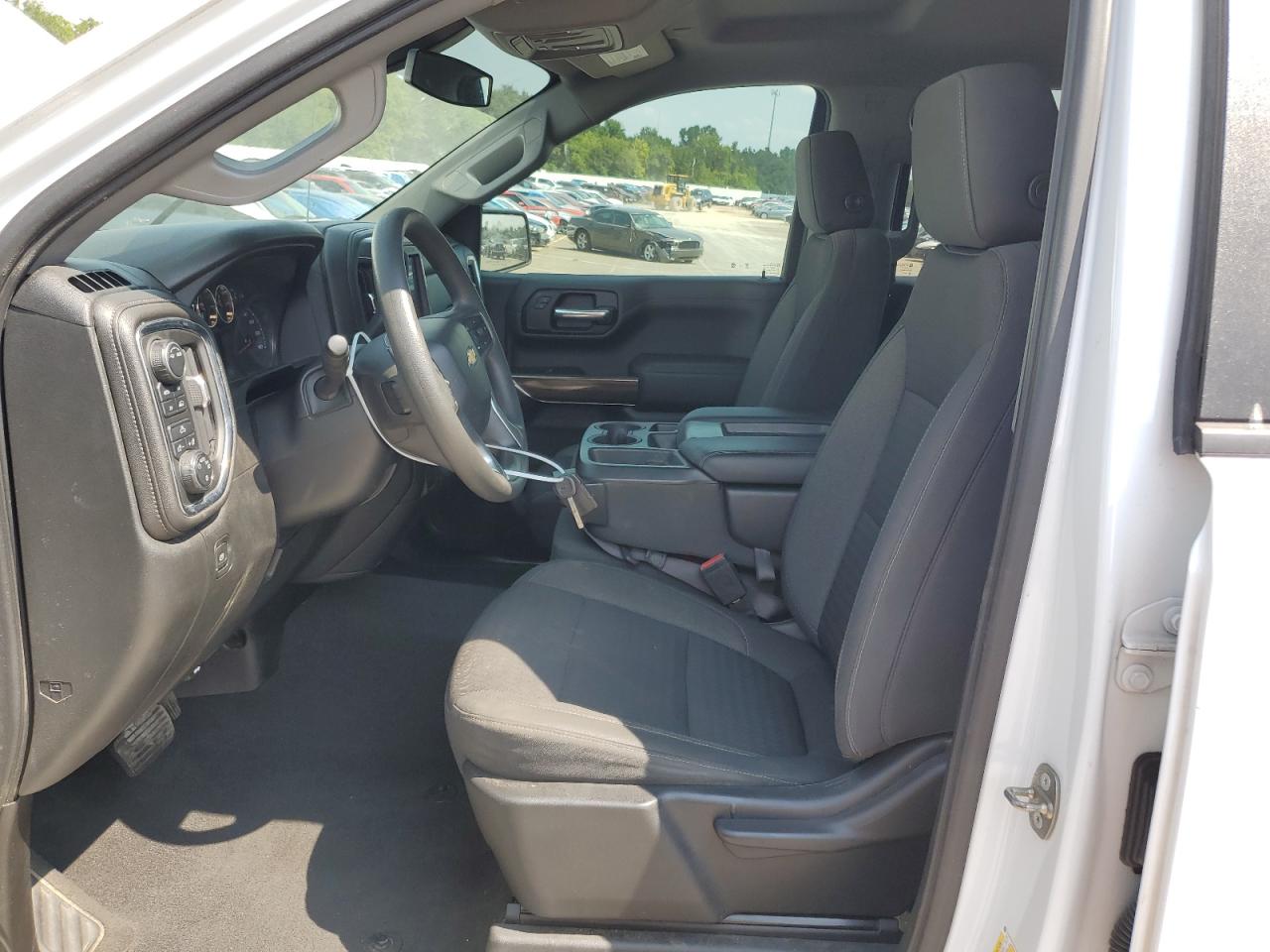 2020 Chevrolet Silverado - Image 7