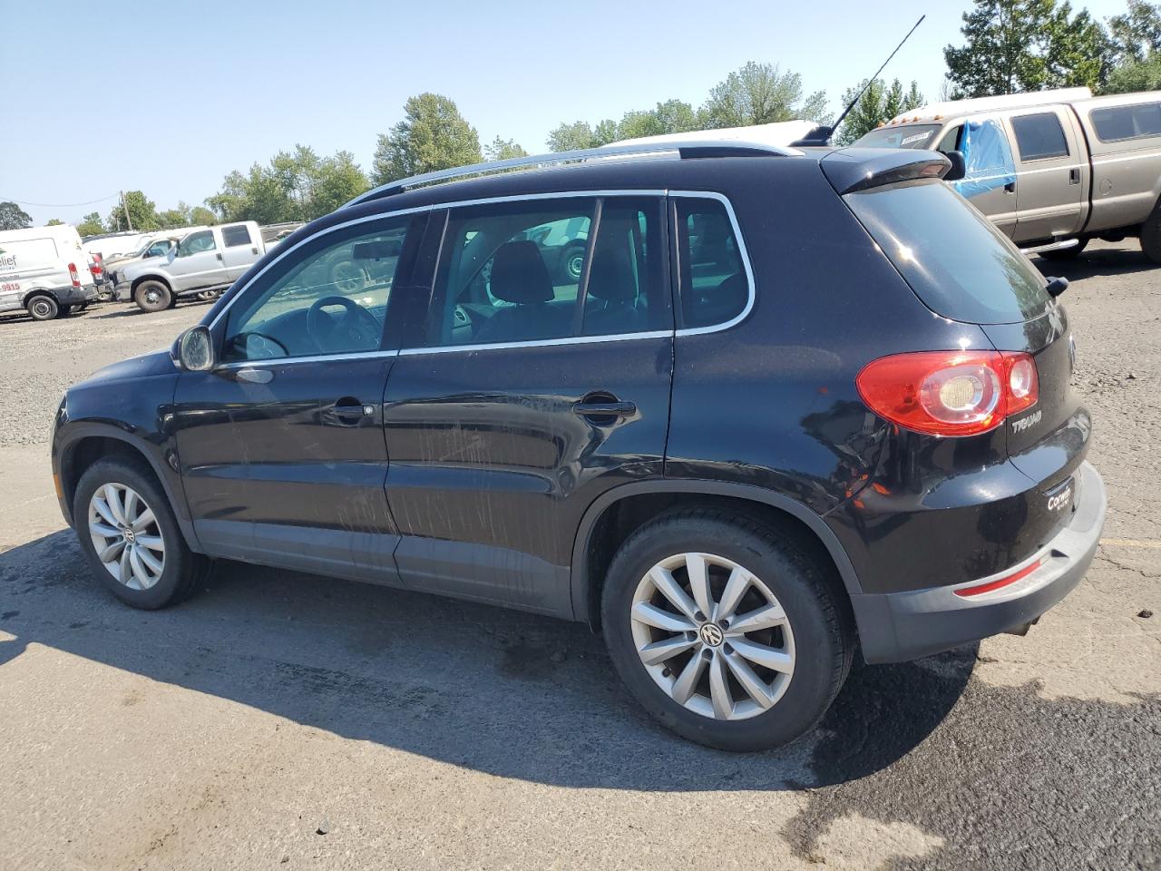 WVGBV7AX3BW532241 2011 Volkswagen Tiguan S