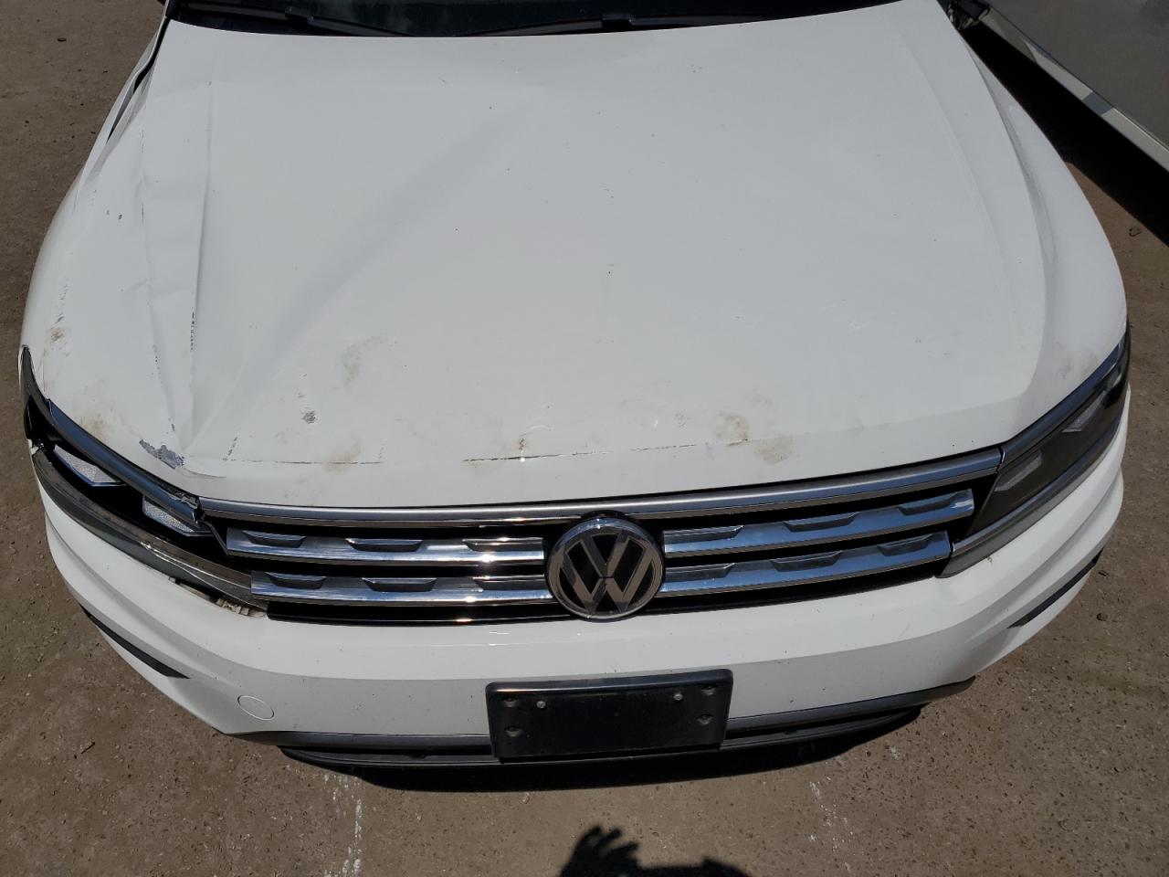 3VV4B7AX5KM046392 2019 Volkswagen Tiguan Sel Premium