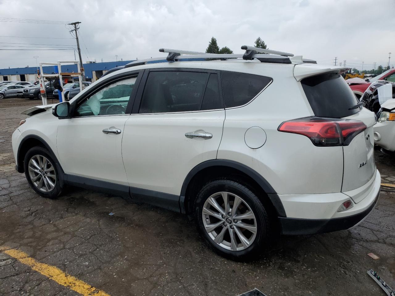 2T3DFREV8HW540518 2017 TOYOTA RAV 4 - Image 2