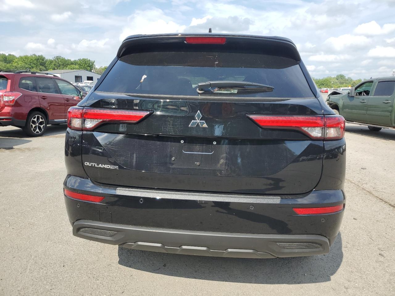 2024 Mitsubishi Outlander Es VIN: JA4J3UA8XRZ041777 Lot: 65392984