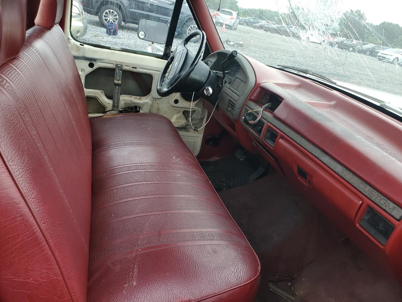 1992 Ford F150 VIN: 1FTDF15Y4NLA08628 Lot: 62916284