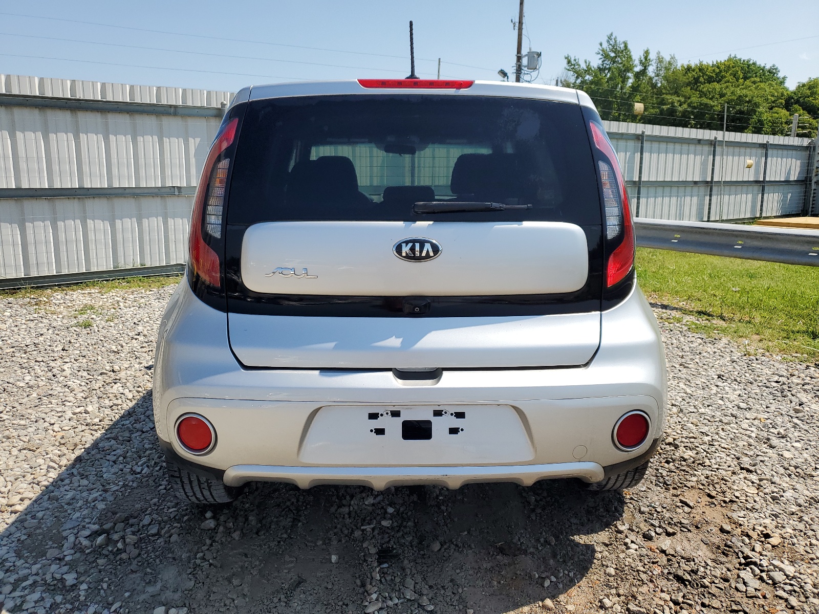 KNDJP3A52H7411737 2017 Kia Soul +