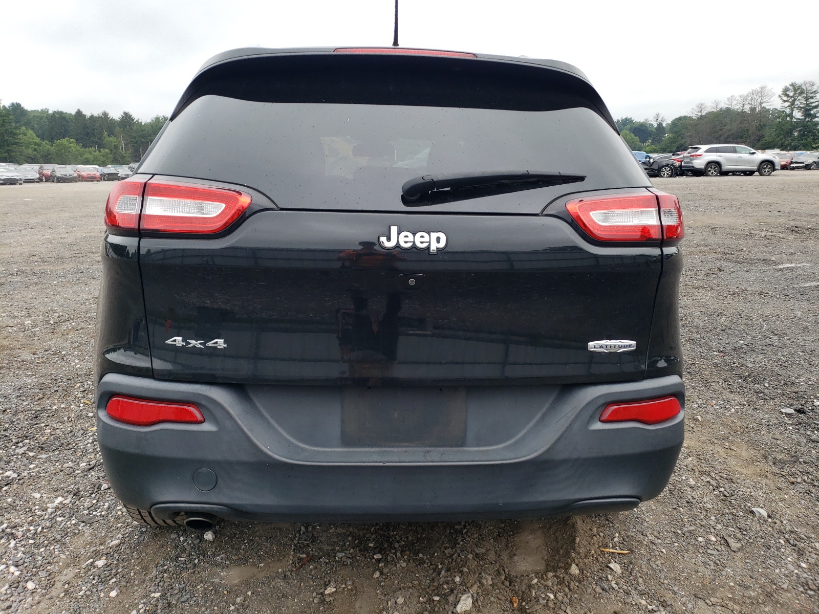 1C4PJMCB1GW340880 2016 Jeep Cherokee Latitude