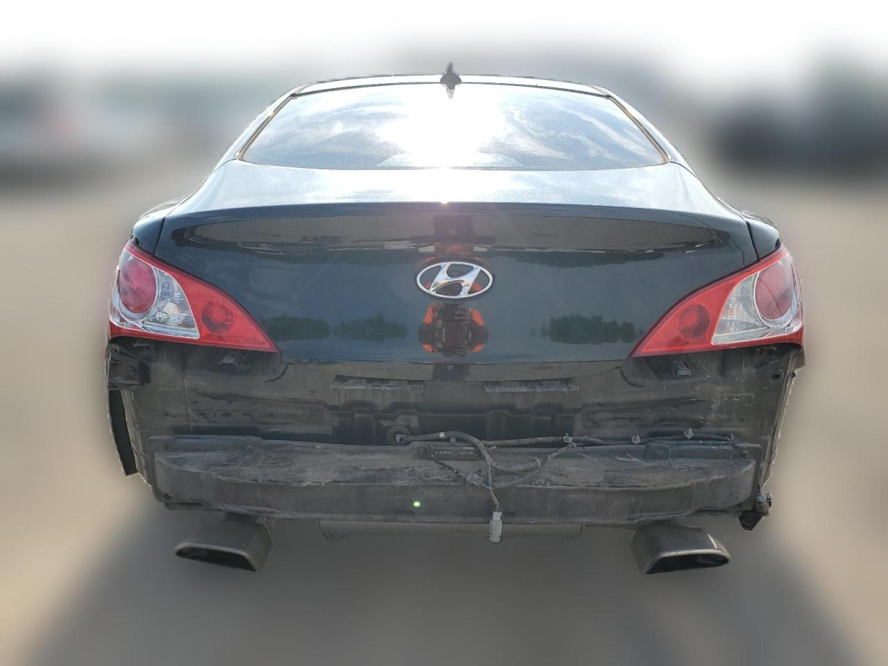 2010 Hyundai Genesis Coupe 3.8L VIN: KMHHU6KH9AU011100 Lot: 63652404