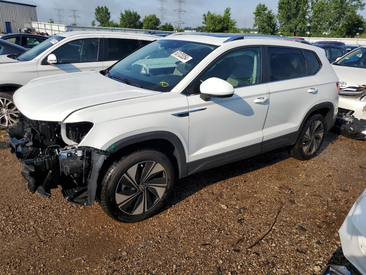 3VVVX7B21RM033903 2024 Volkswagen Taos Se