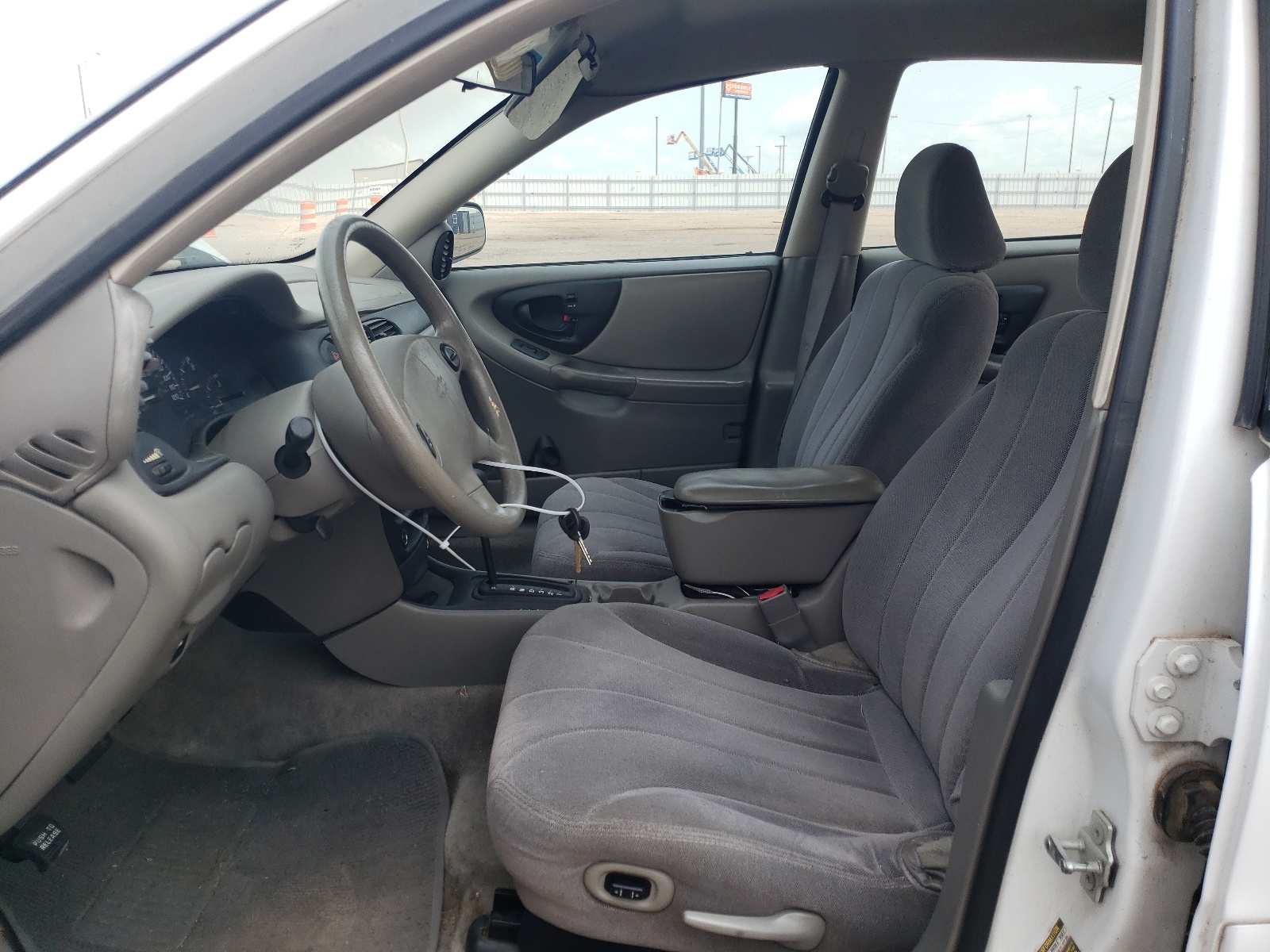 1G1ND52F35M109294 2005 Chevrolet Classic