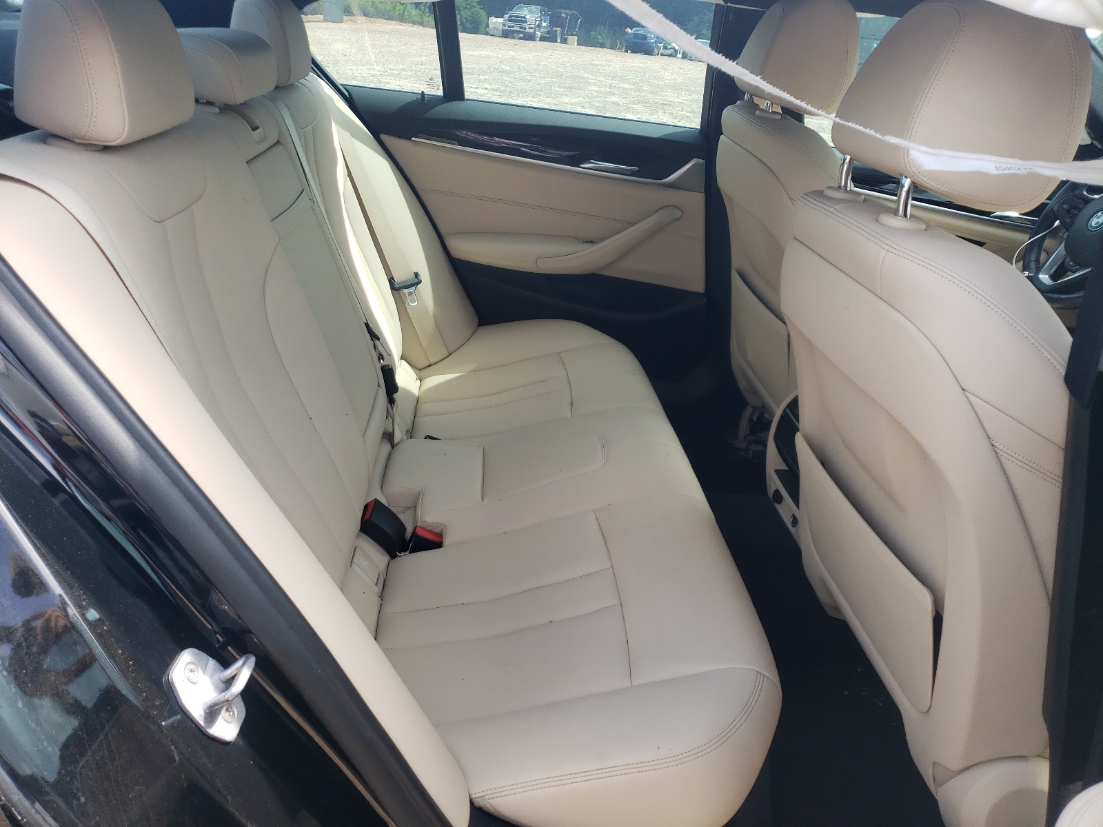 WBAJA7C53JWC77354 2018 BMW 530 Xi