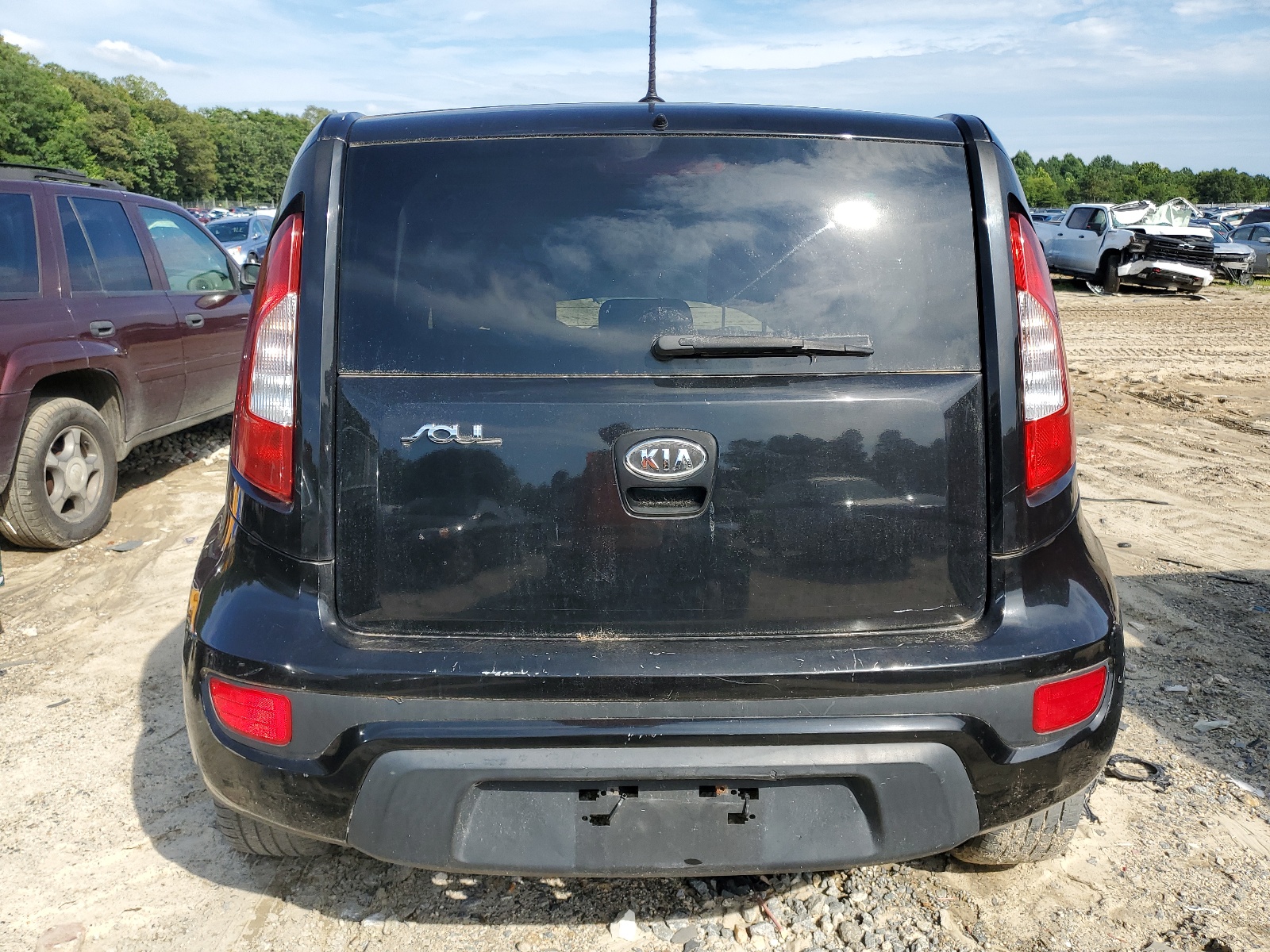 2012 Kia Soul vin: KNDJT2A50C7451796