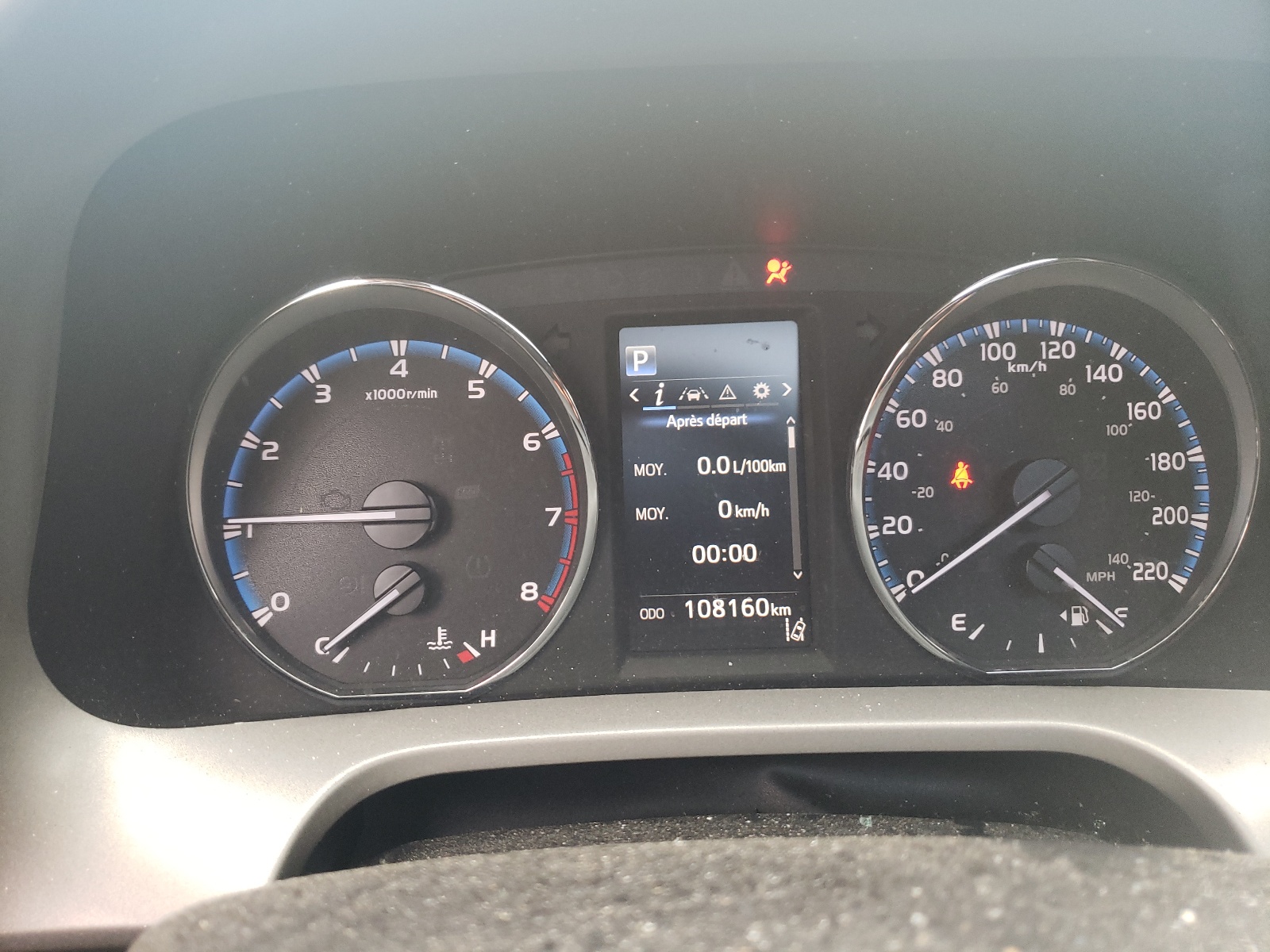 2T3RFREV9JW830729 2018 Toyota Rav4 Adventure