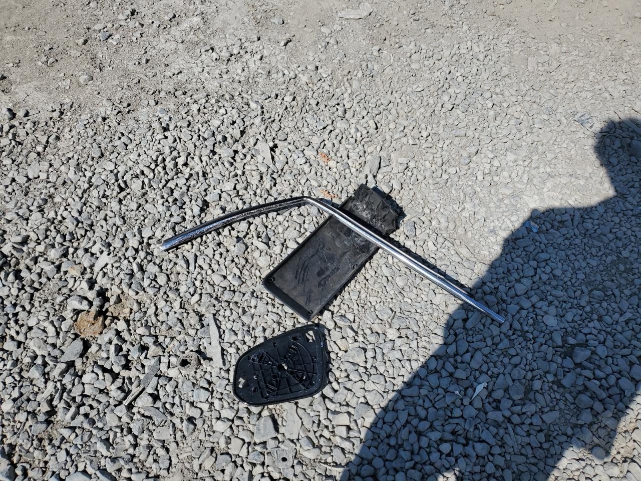 2015 Toyota Rav4 Le VIN: JTMBFREV0FD113920 Lot: 64281534