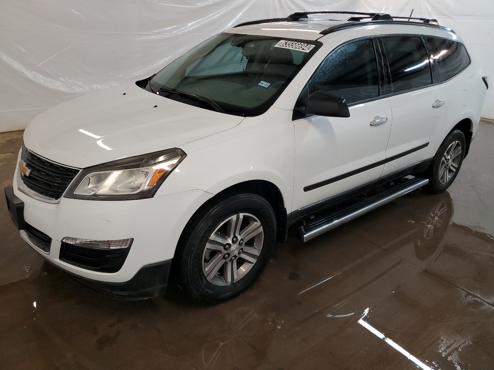 2017 Chevrolet Traverse Ls vin: 1GNKRFED1HJ148233