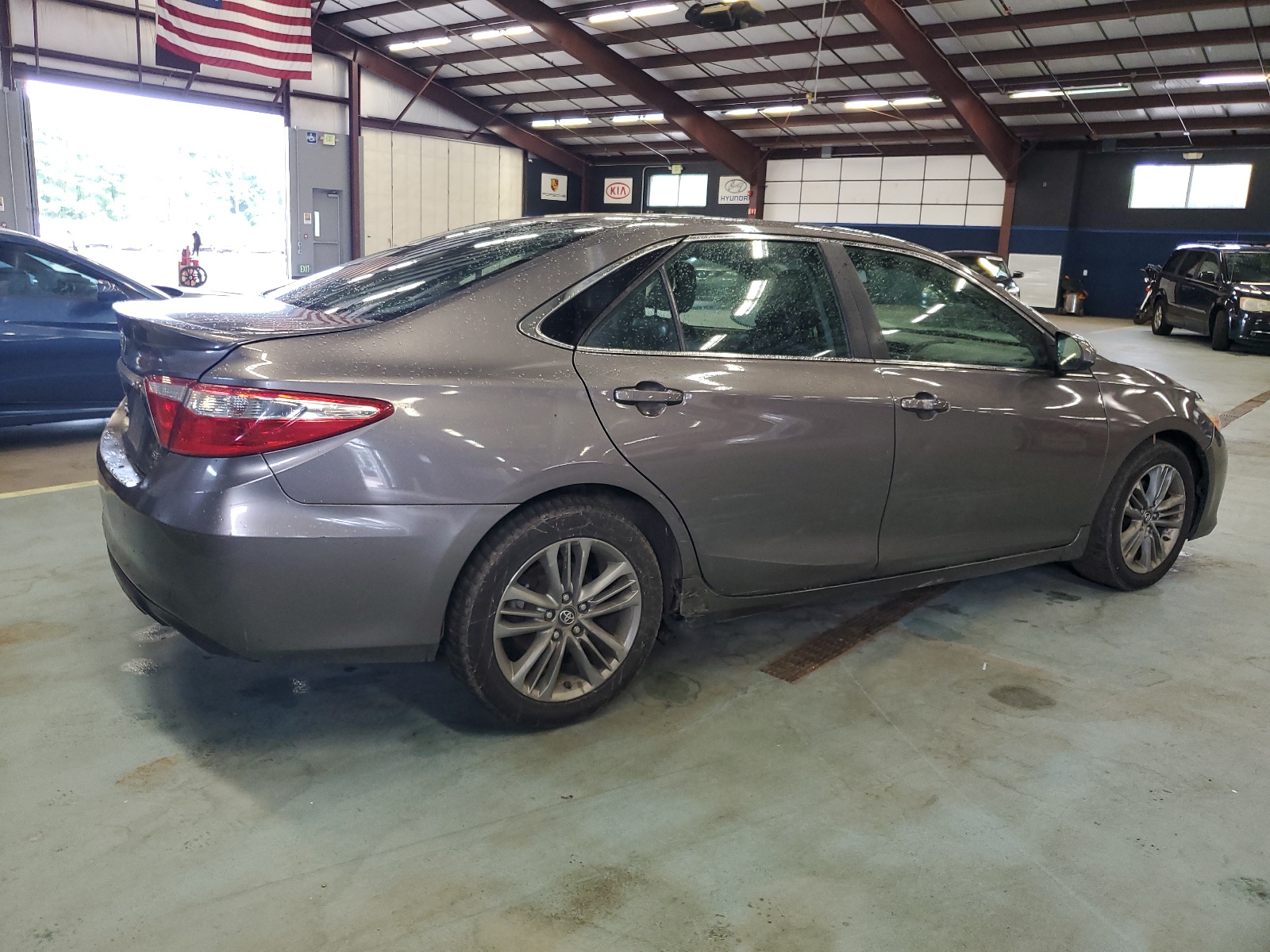 2017 Toyota Camry Le vin: 4T1BF1FK5HU385173