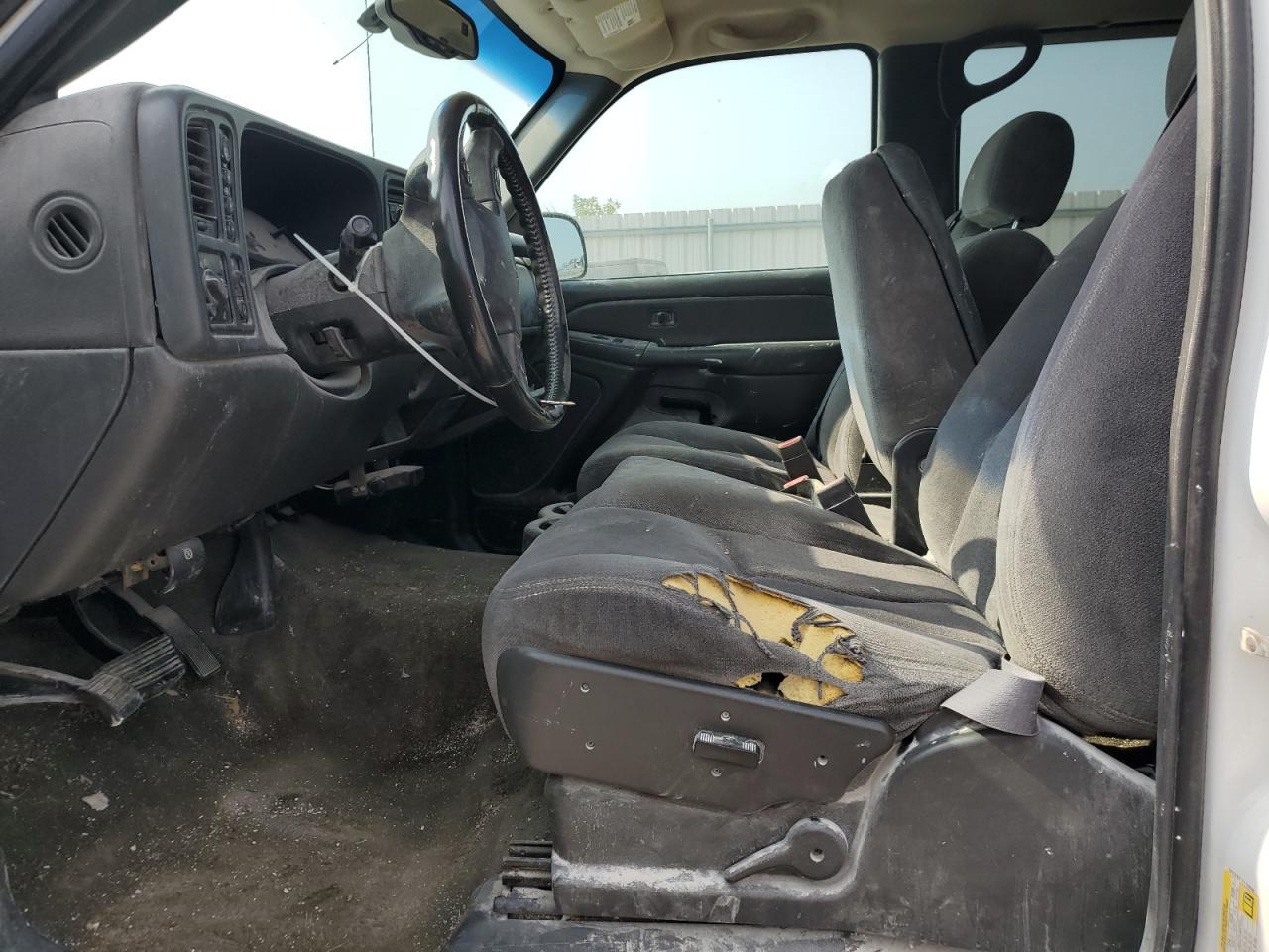 2007 GMC Sierra - Image 7