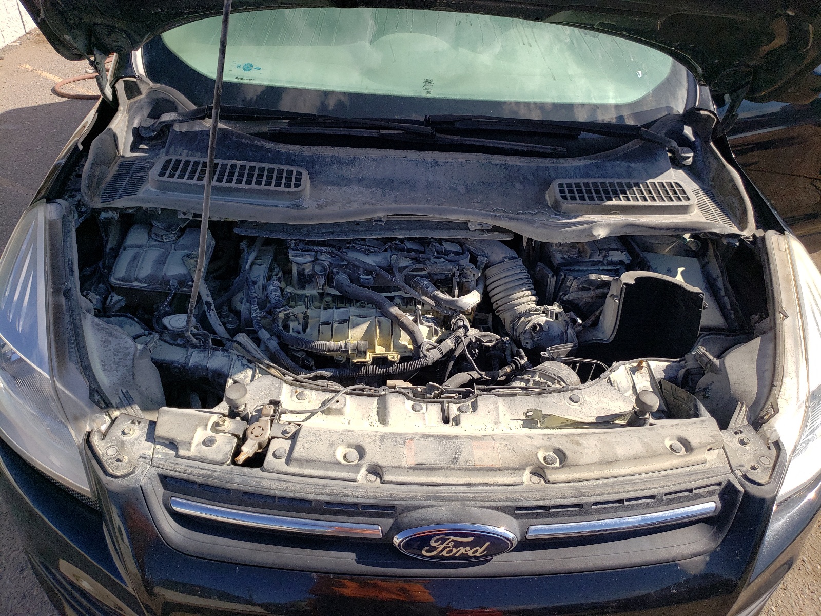 1FMCU9GXXFUA79053 2015 Ford Escape Se