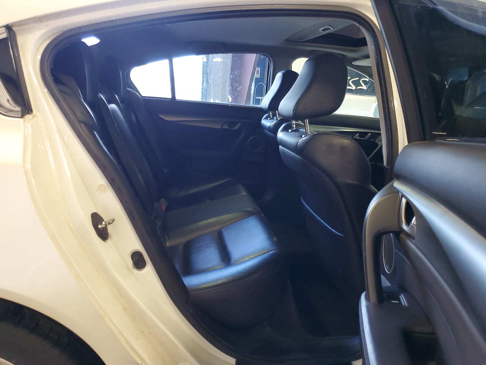 19UUA8F53AA026265 2010 Acura Tl